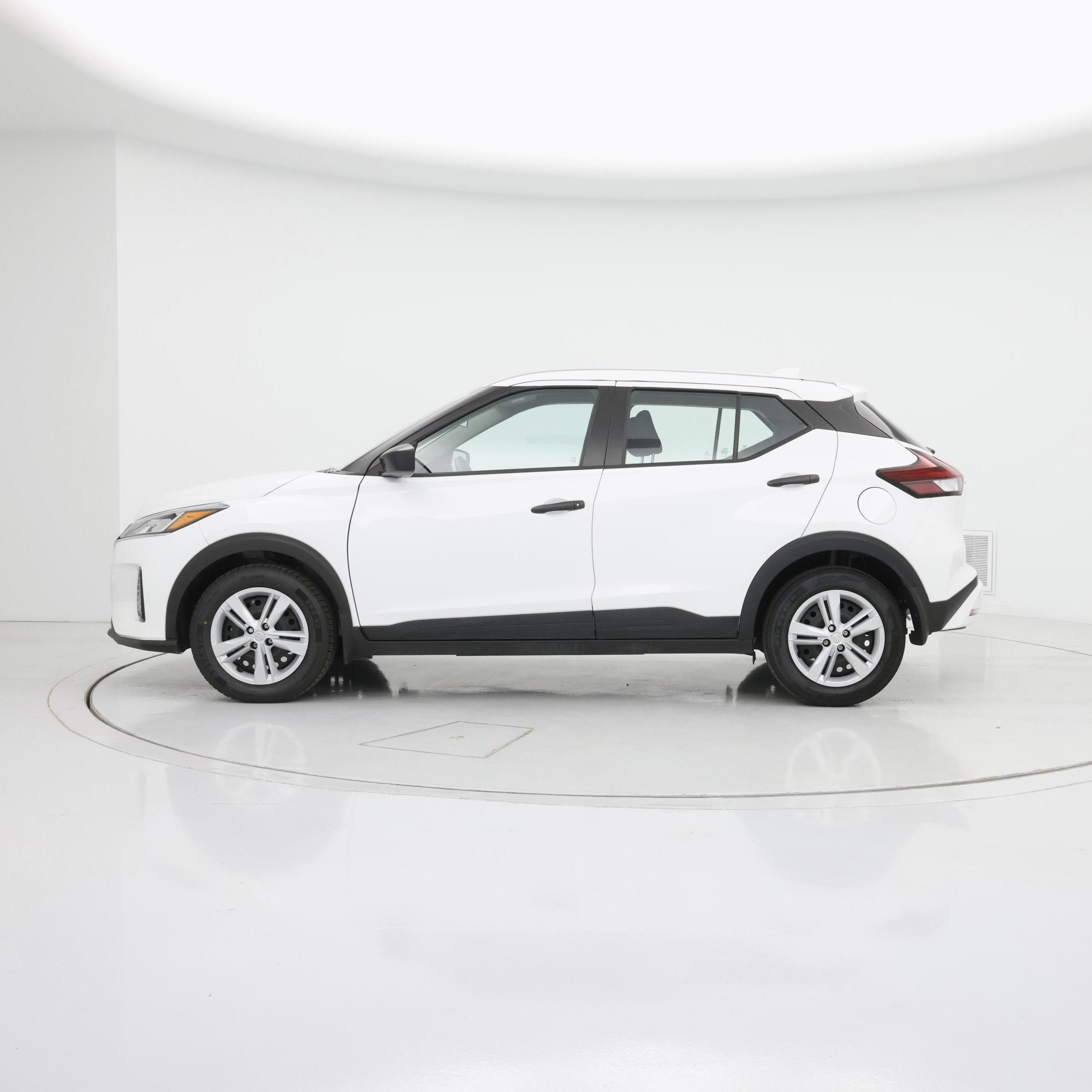 Thumbnail: 2024 Nissan Kicks - 3