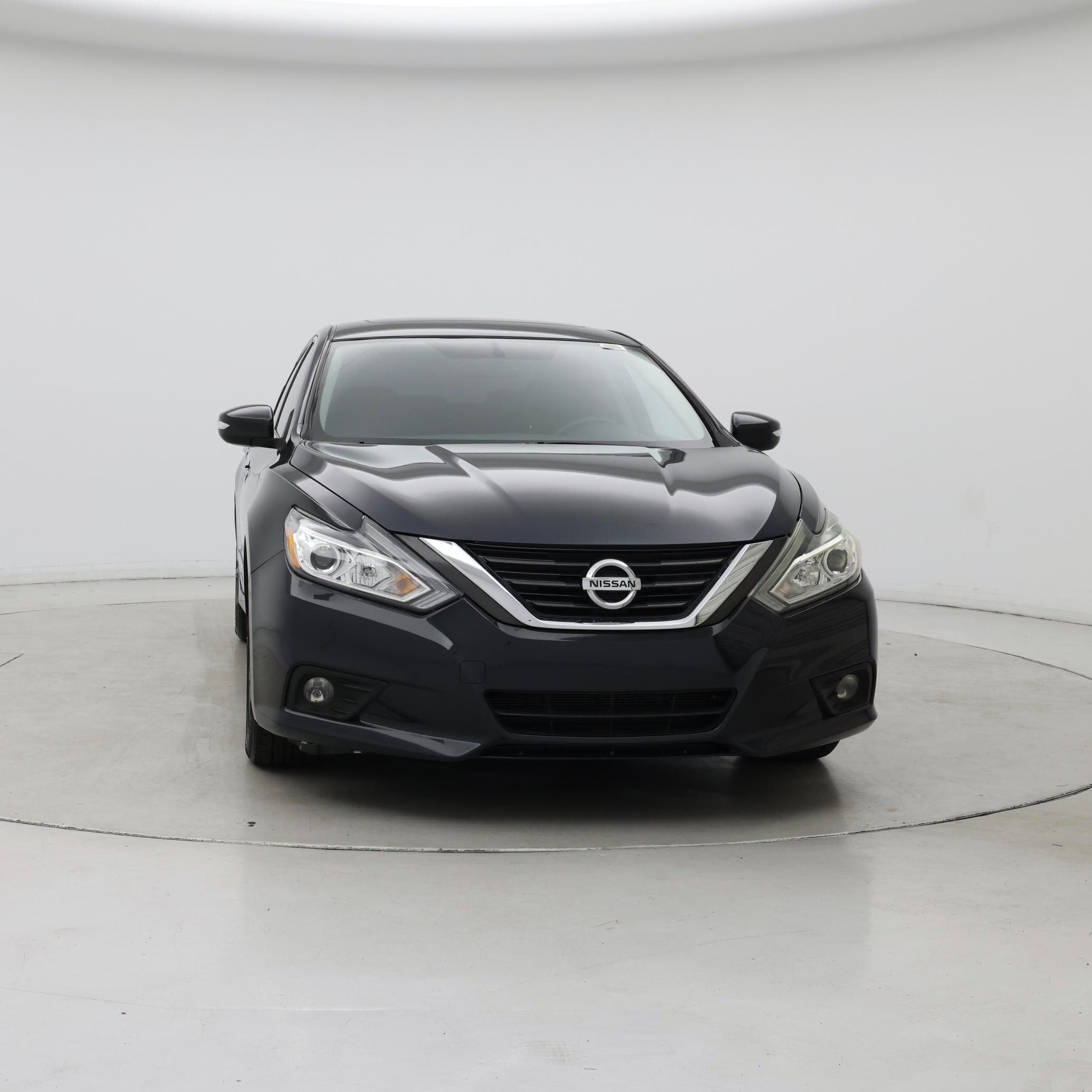 Thumbnail: 2016 Nissan Altima - 5