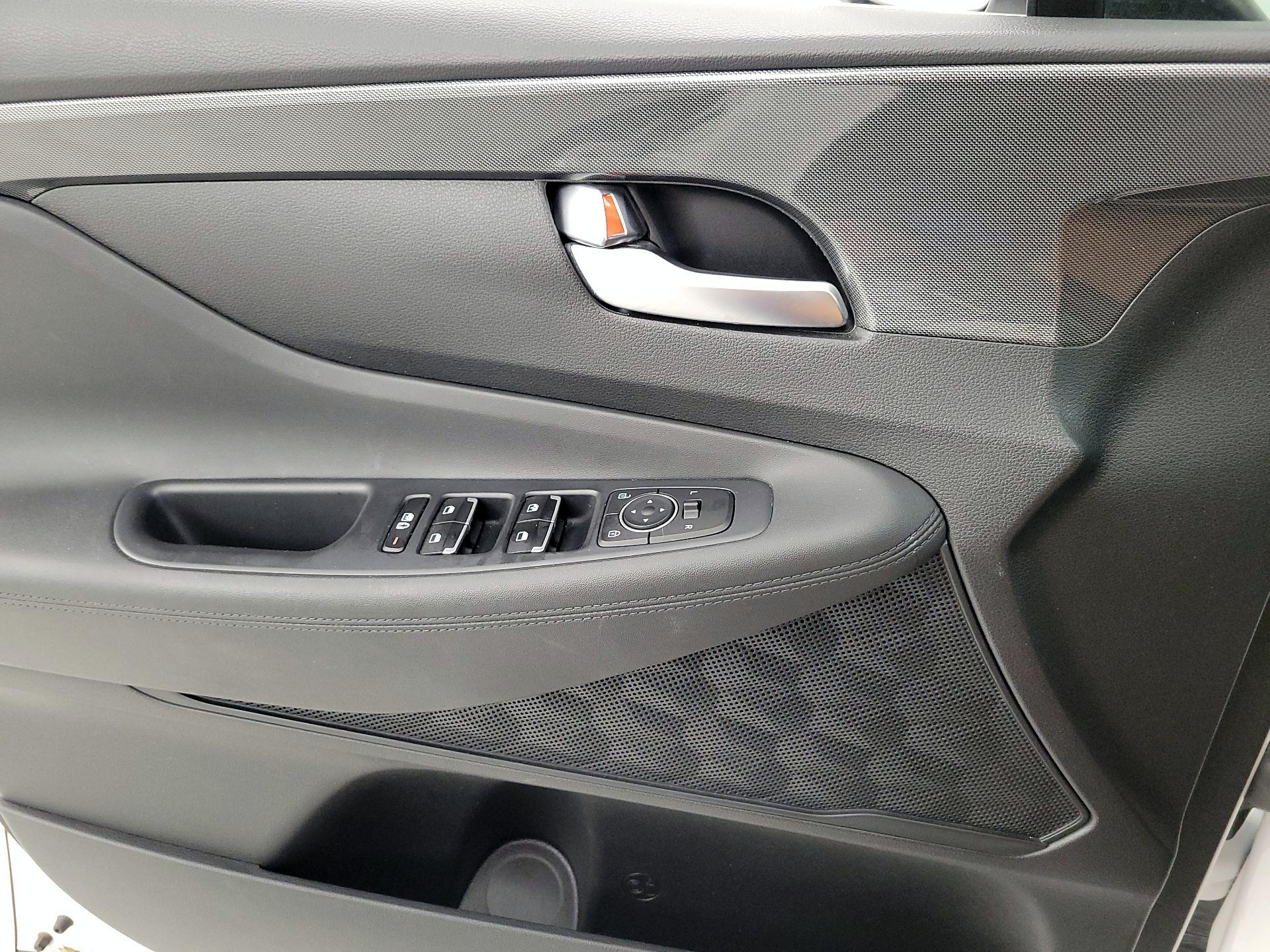 Thumbnail: 2023 Hyundai Santa Fe - 12