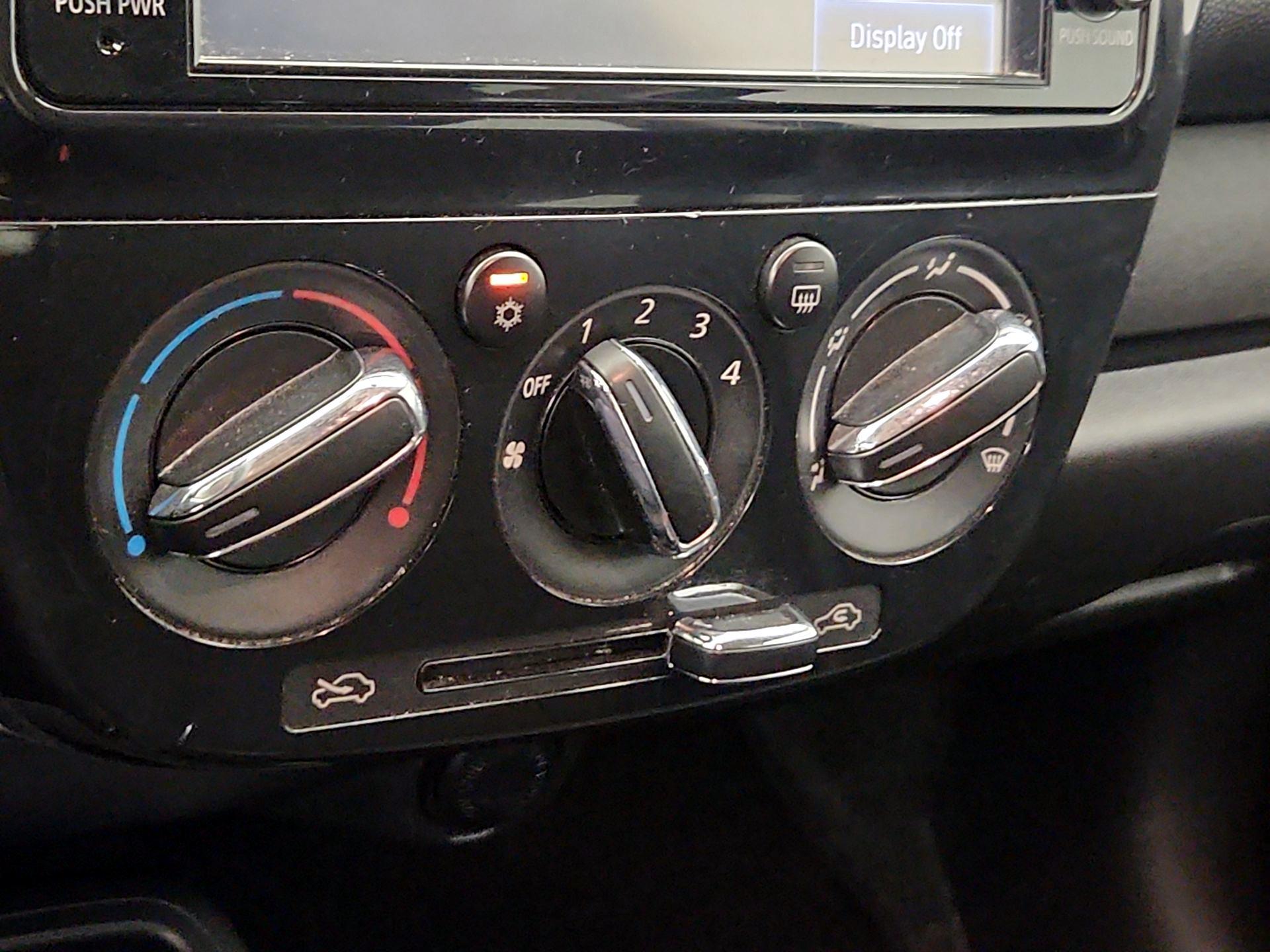 Thumbnail: 2018 Mitsubishi Mirage - 16