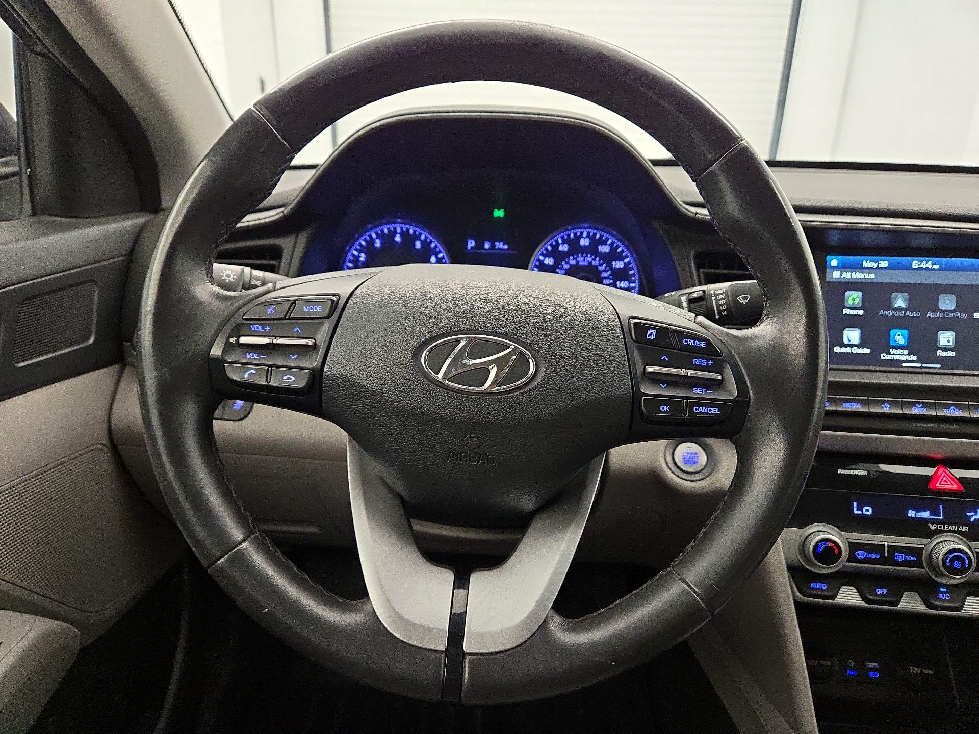 Thumbnail: 2020 Hyundai Elantra - 10