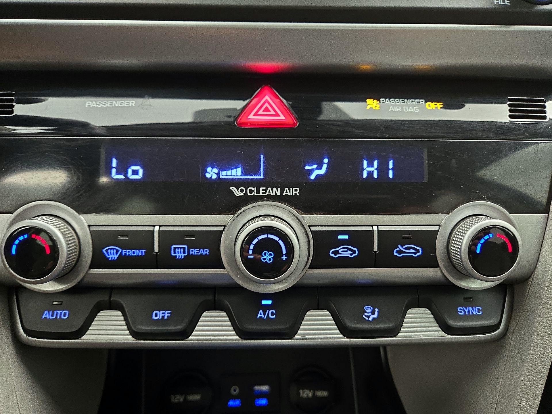 Thumbnail: 2020 Hyundai Elantra - 16