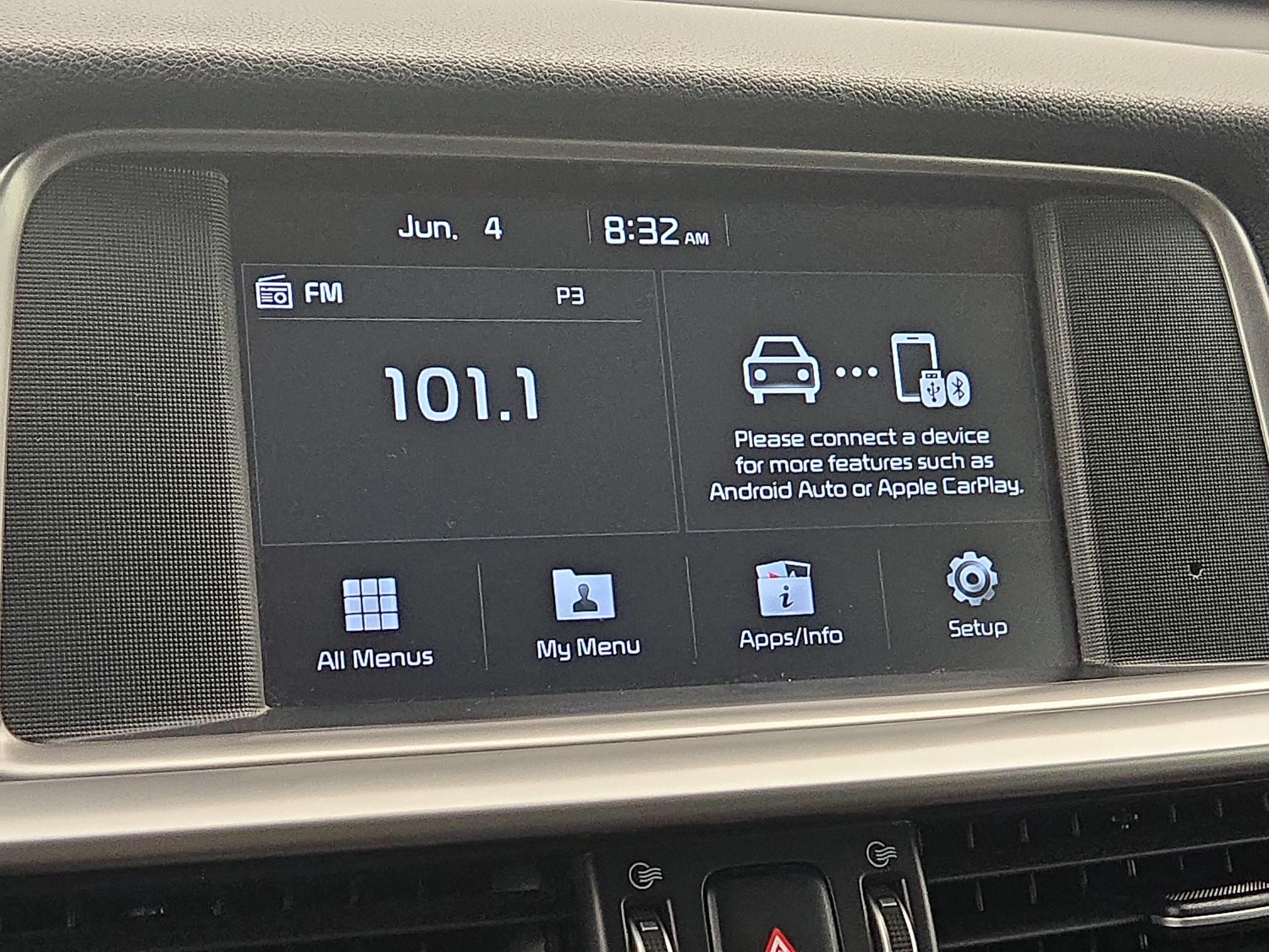Thumbnail: 2020 Kia Optima - 15