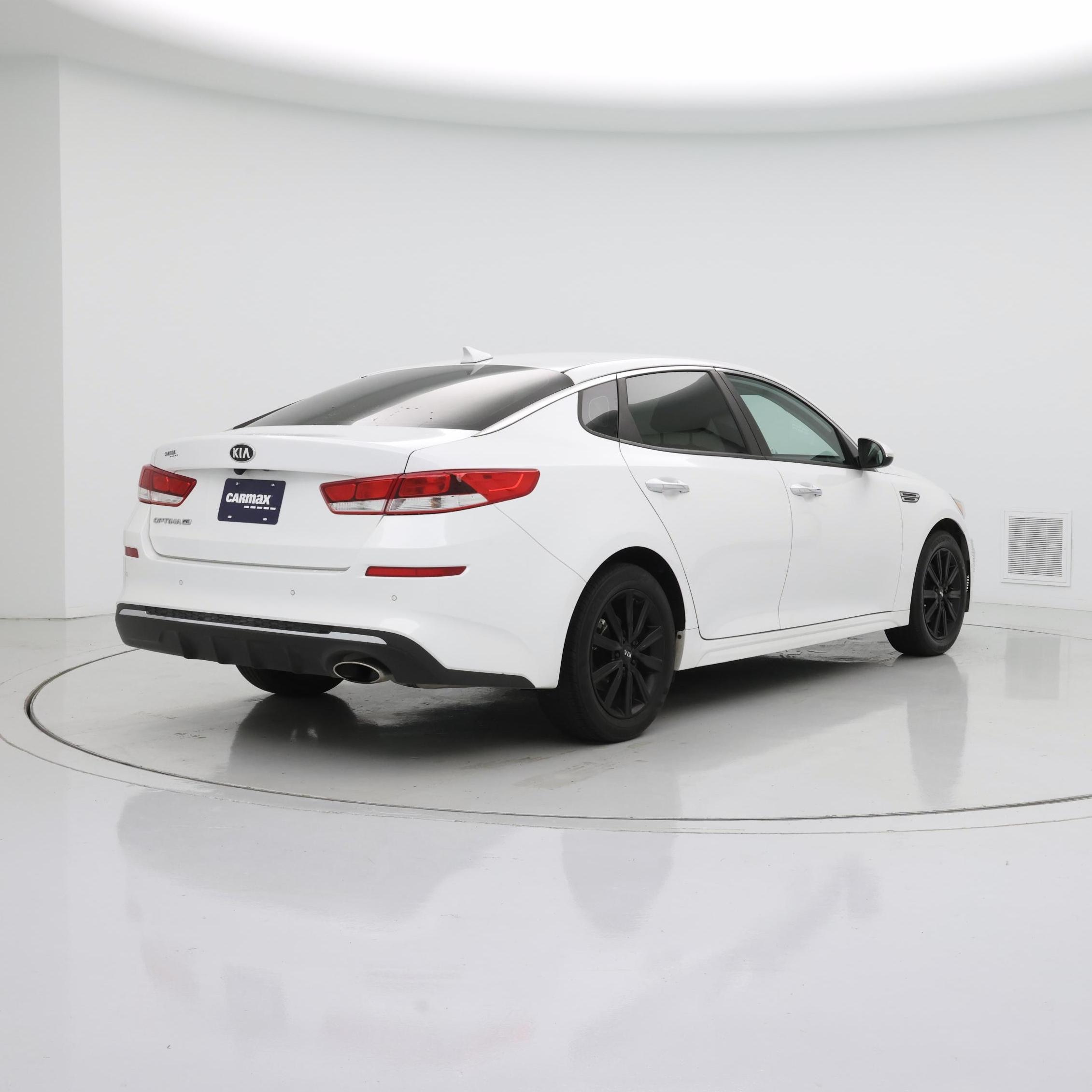 Thumbnail: 2020 Kia Optima - 8