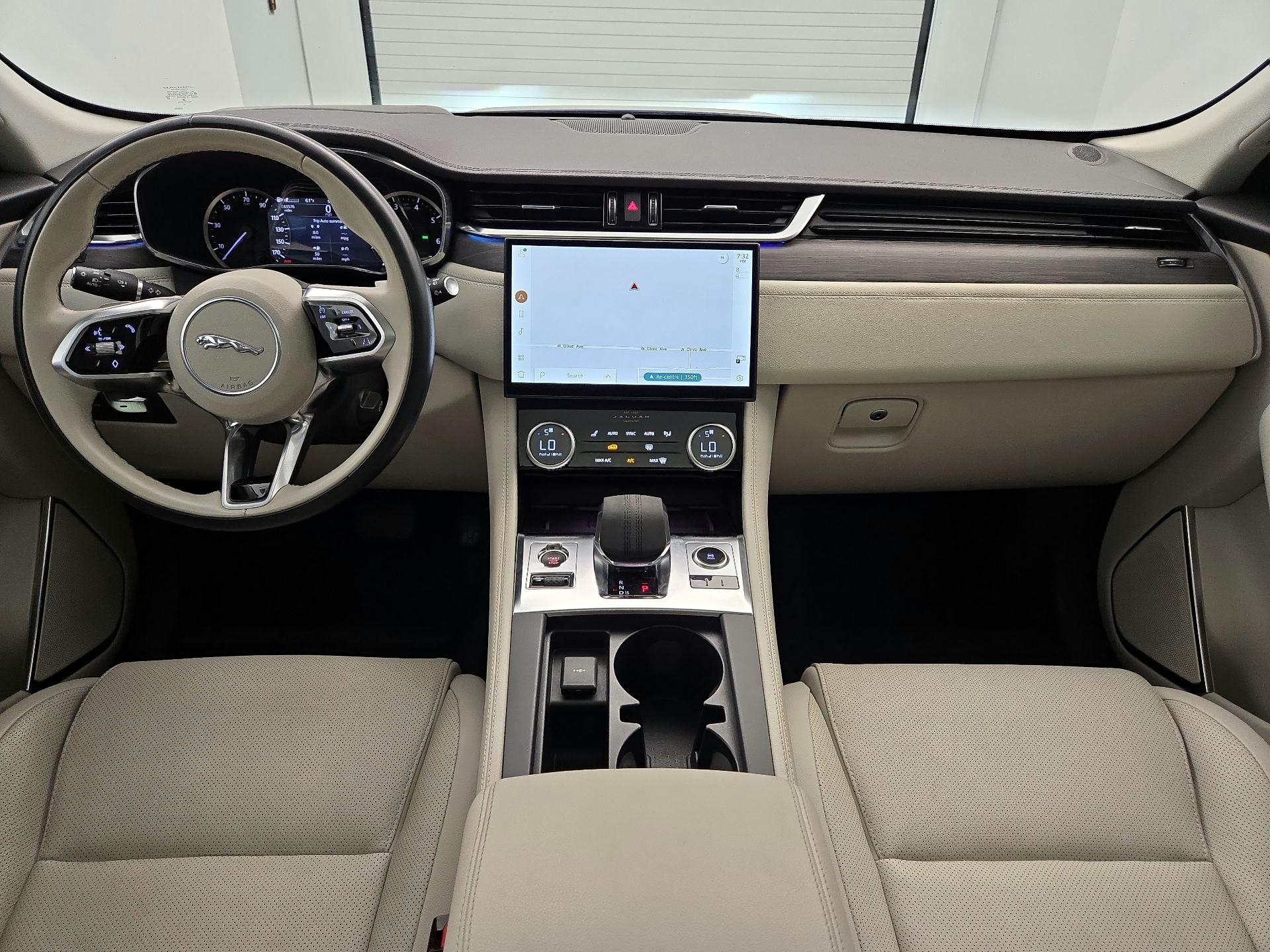 Thumbnail: 2023 Jaguar F-Pace - 9