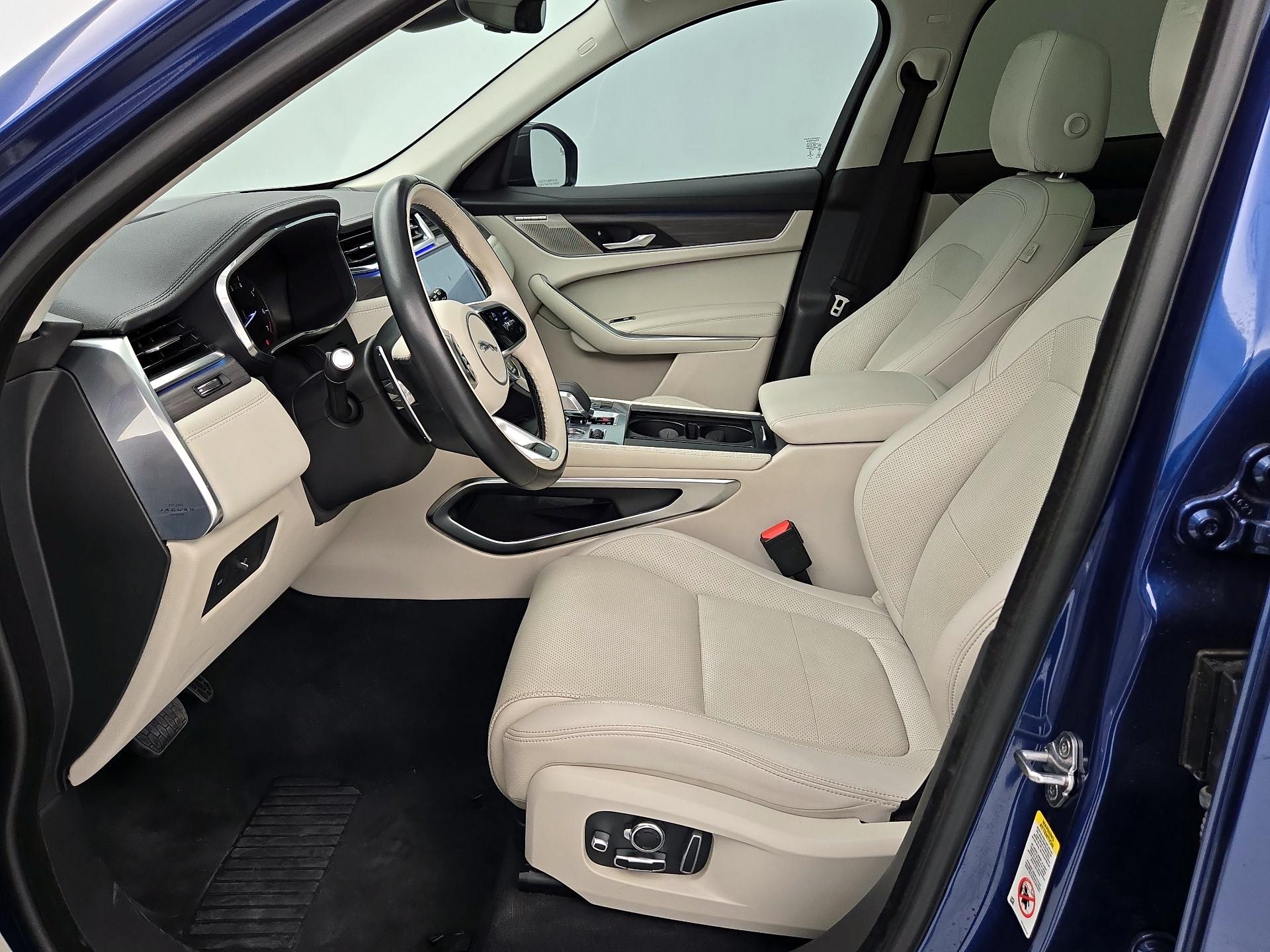 Thumbnail: 2023 Jaguar F-Pace - 11