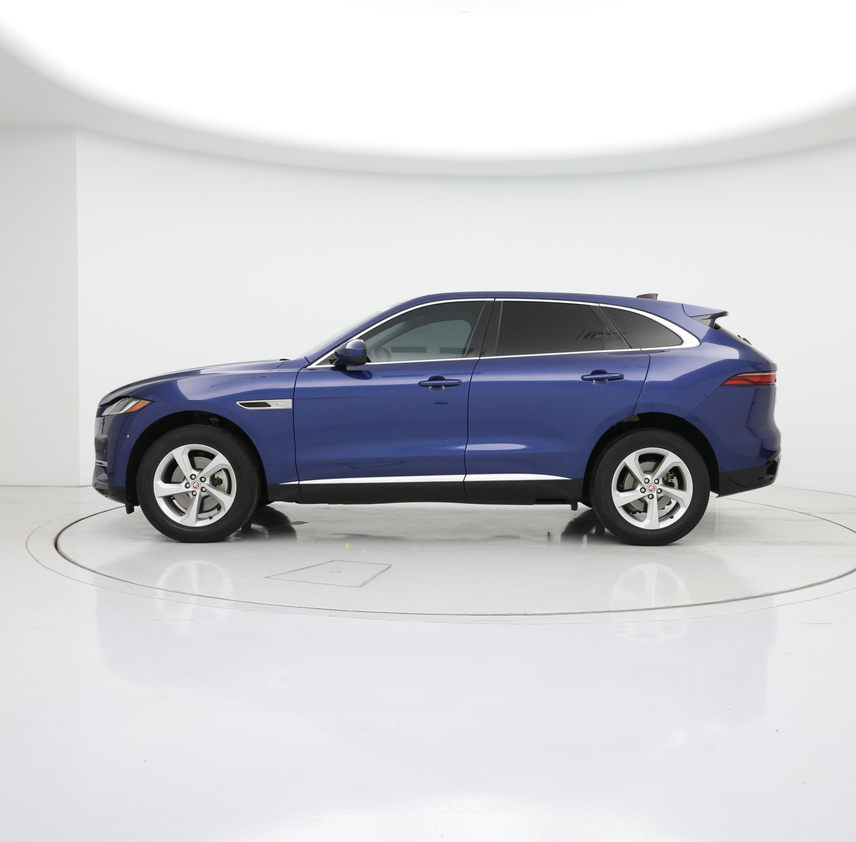 Thumbnail: 2023 Jaguar F-Pace - 3