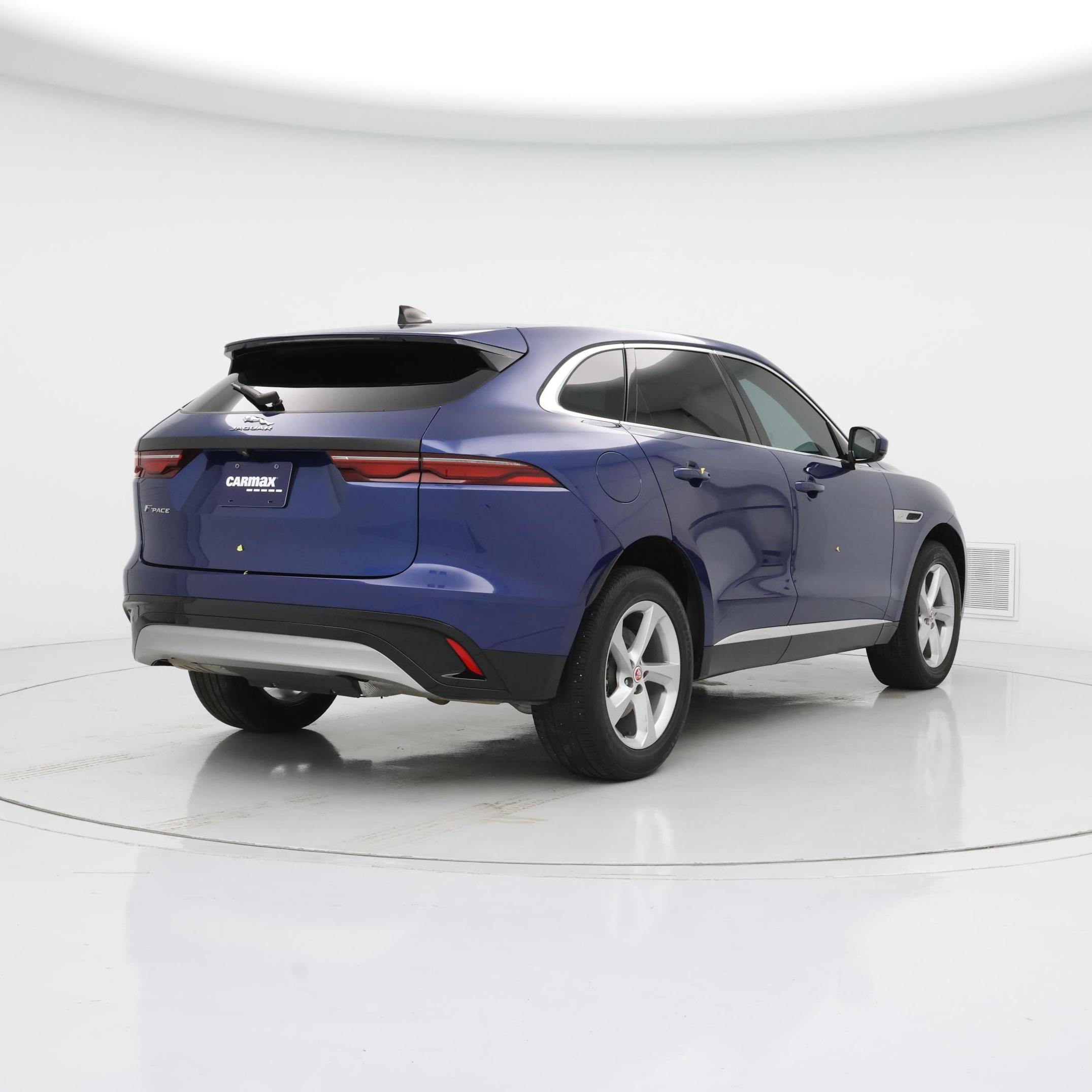 Thumbnail: 2023 Jaguar F-Pace - 8
