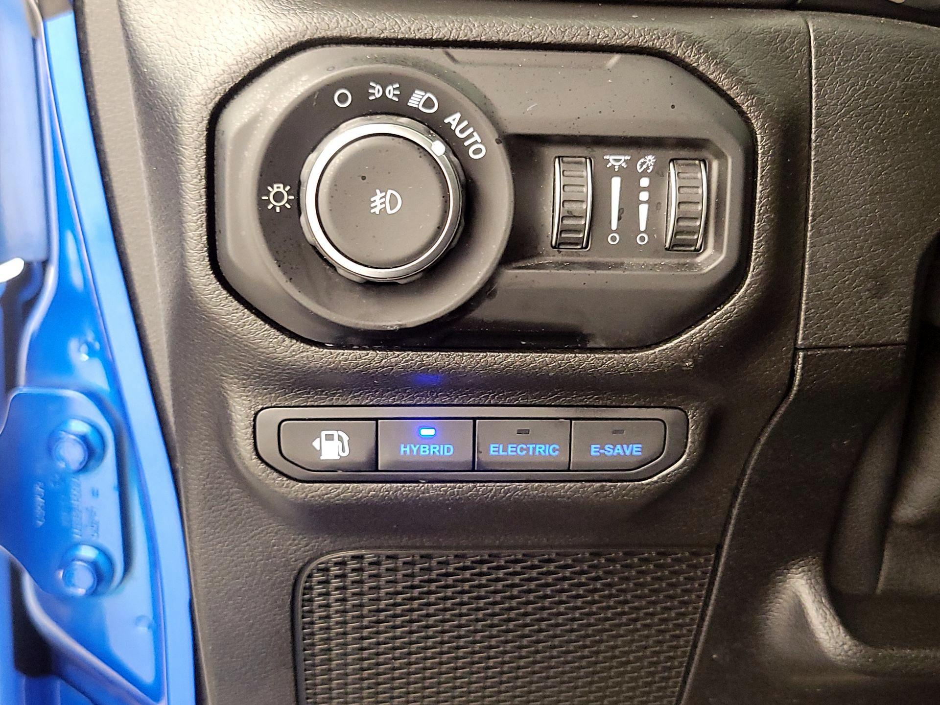 Thumbnail: 2021 Jeep Wrangler - 13