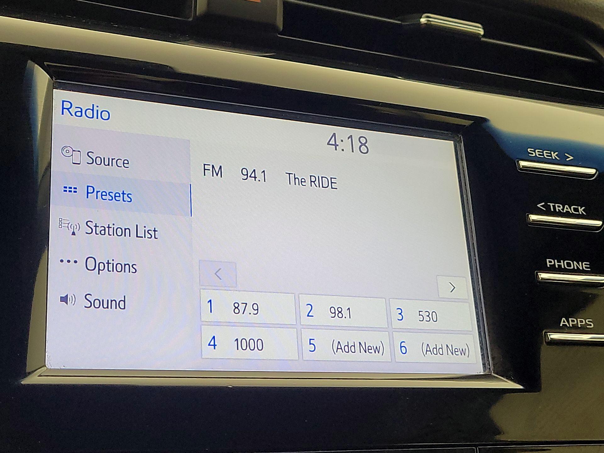 Thumbnail: 2018 Toyota Camry - 15