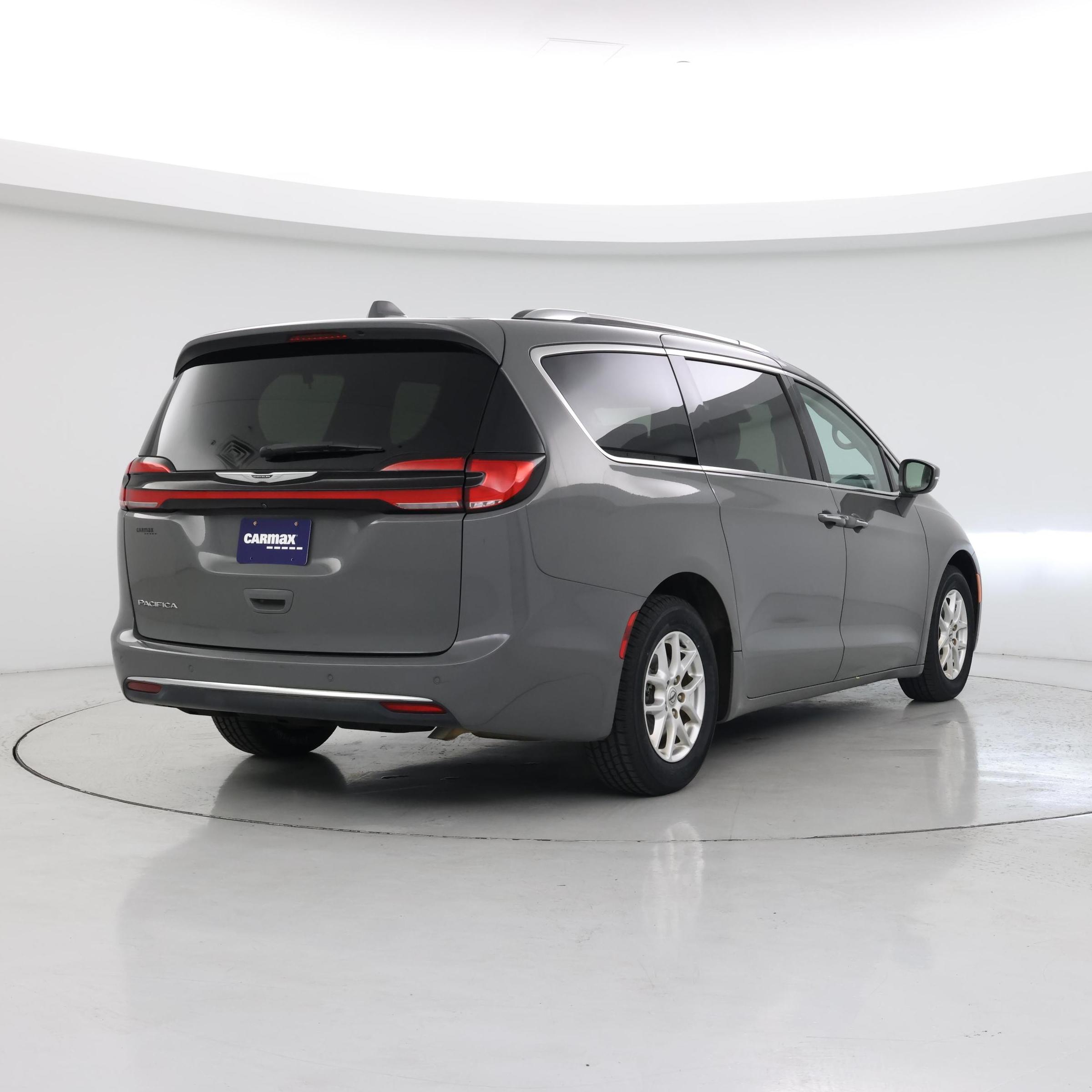 Thumbnail: 2021 Chrysler Pacifica - 8