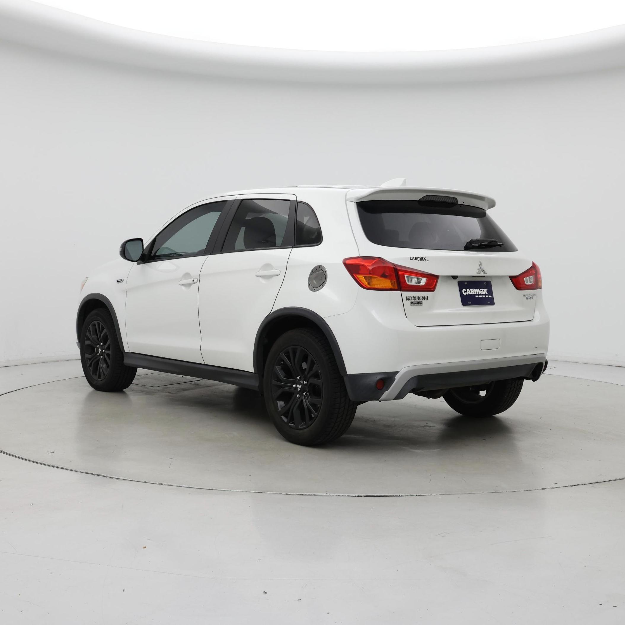 Thumbnail: 2017 Mitsubishi Outlander Sport - 2
