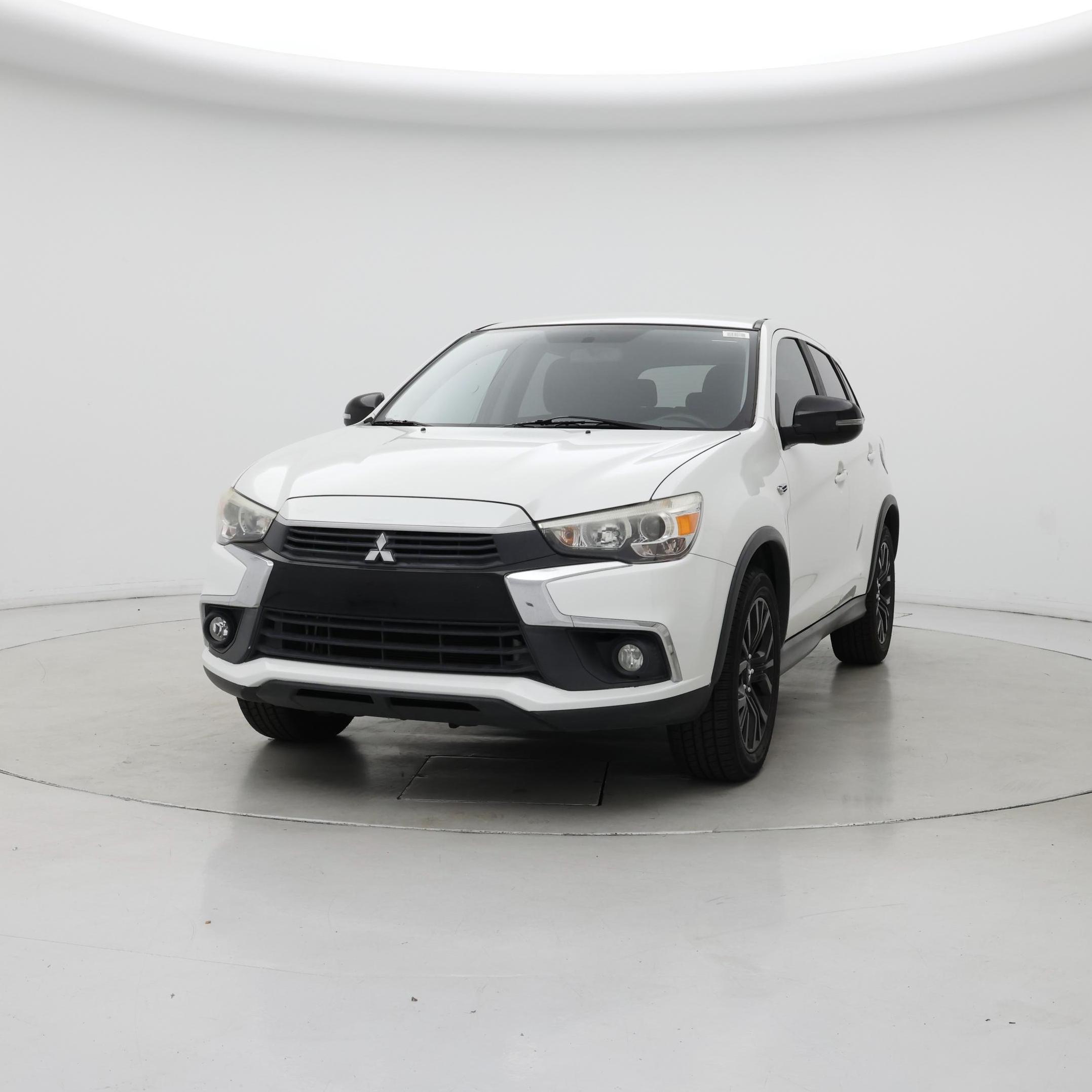 Thumbnail: 2017 Mitsubishi Outlander Sport - 4