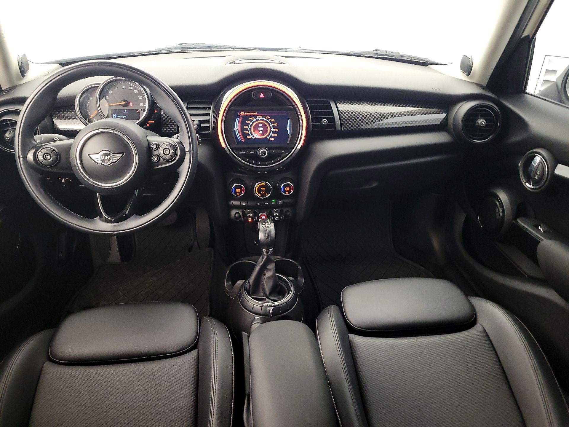 Thumbnail: 2017 MINI Cooper Hardtop - 9