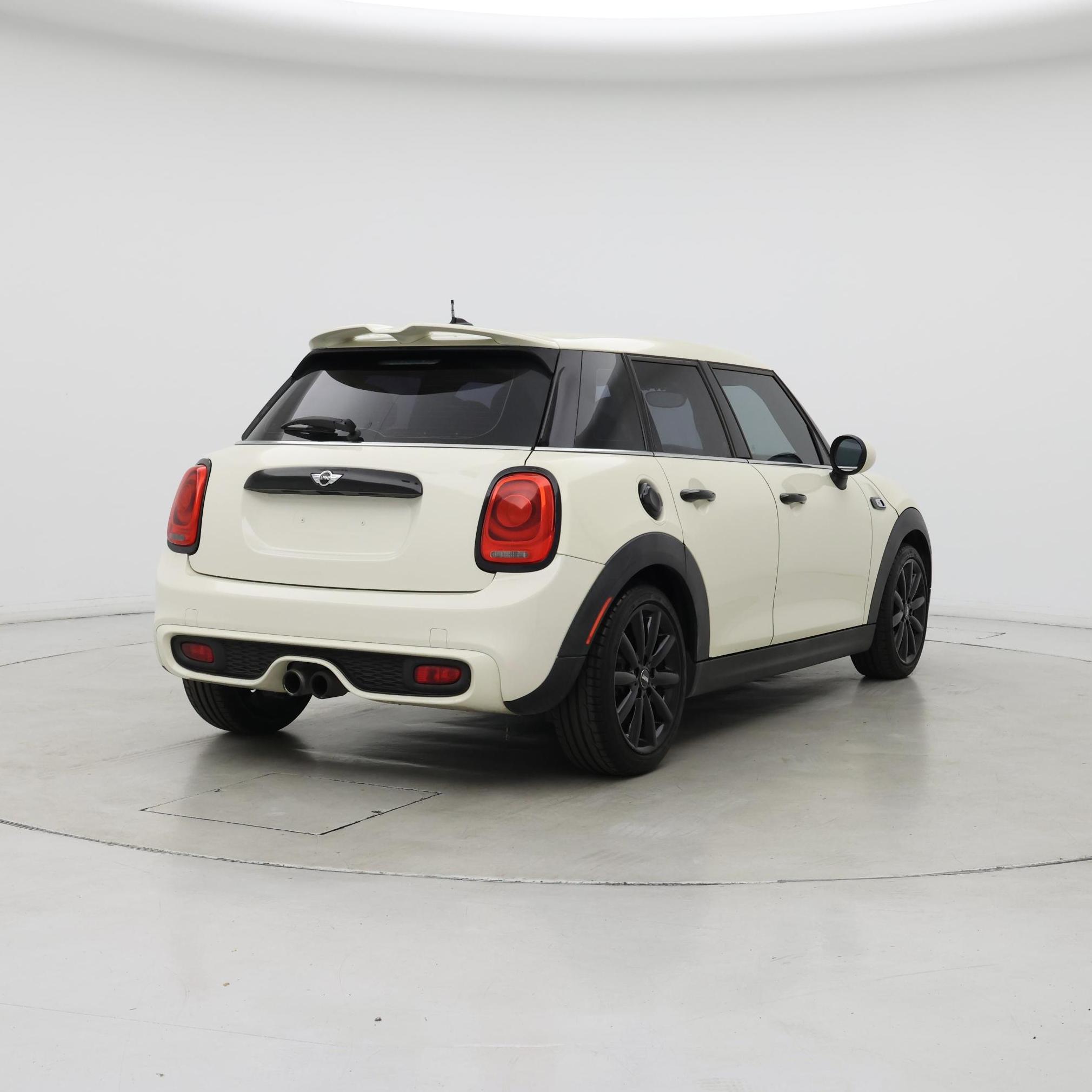 Thumbnail: 2017 MINI Cooper Hardtop - 8