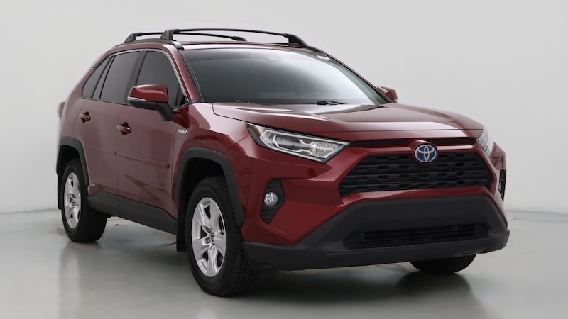 2021 Toyota RAV4 XLE Hero Image