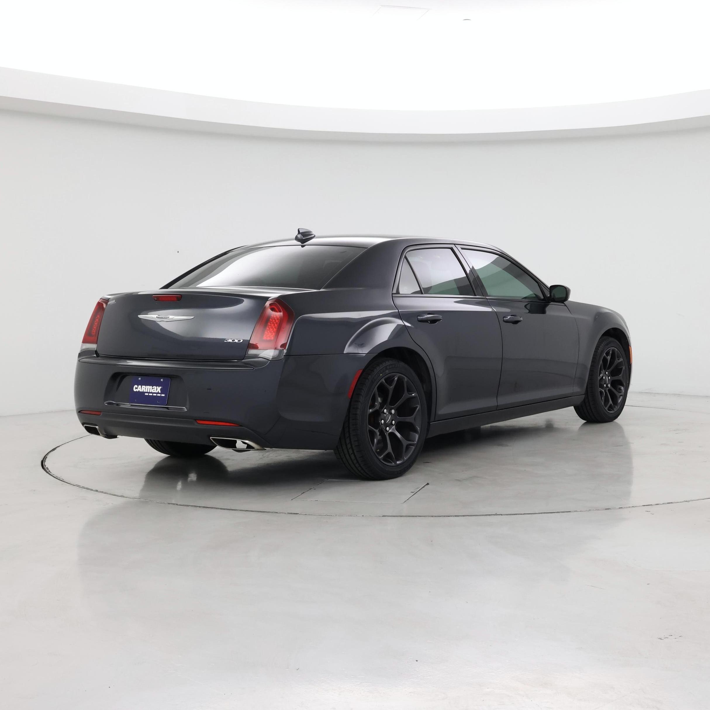 Thumbnail: 2019 Chrysler 300 - 8
