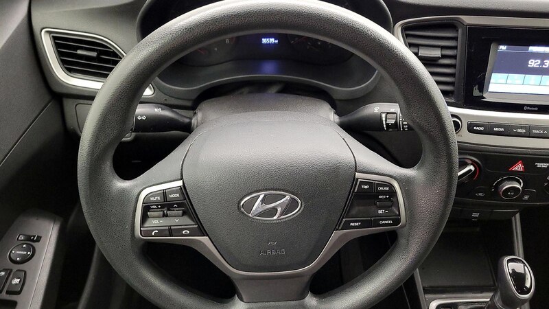 2019 Hyundai Accent SE 10
