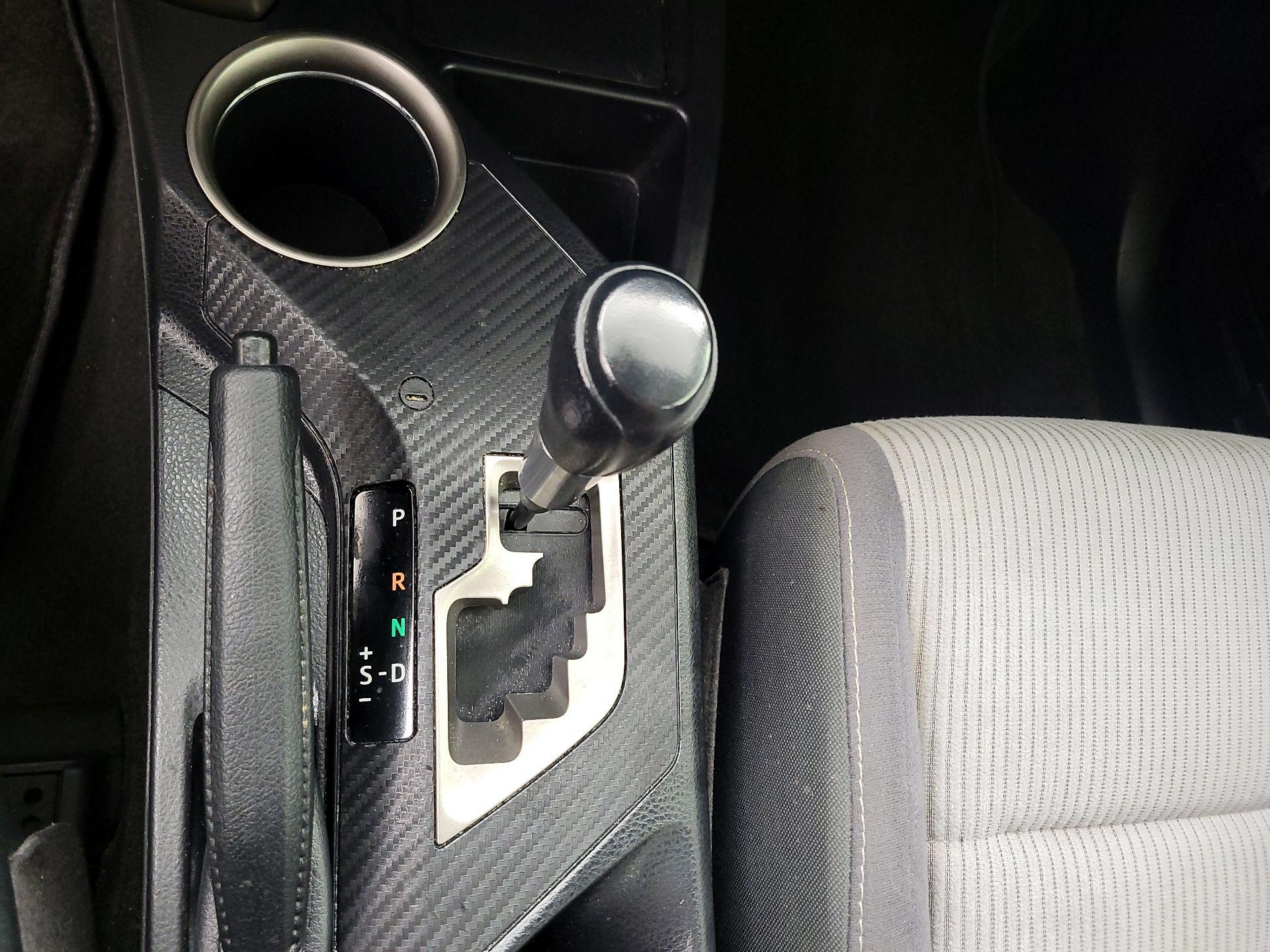 Thumbnail: 2015 Toyota RAV4 - 18