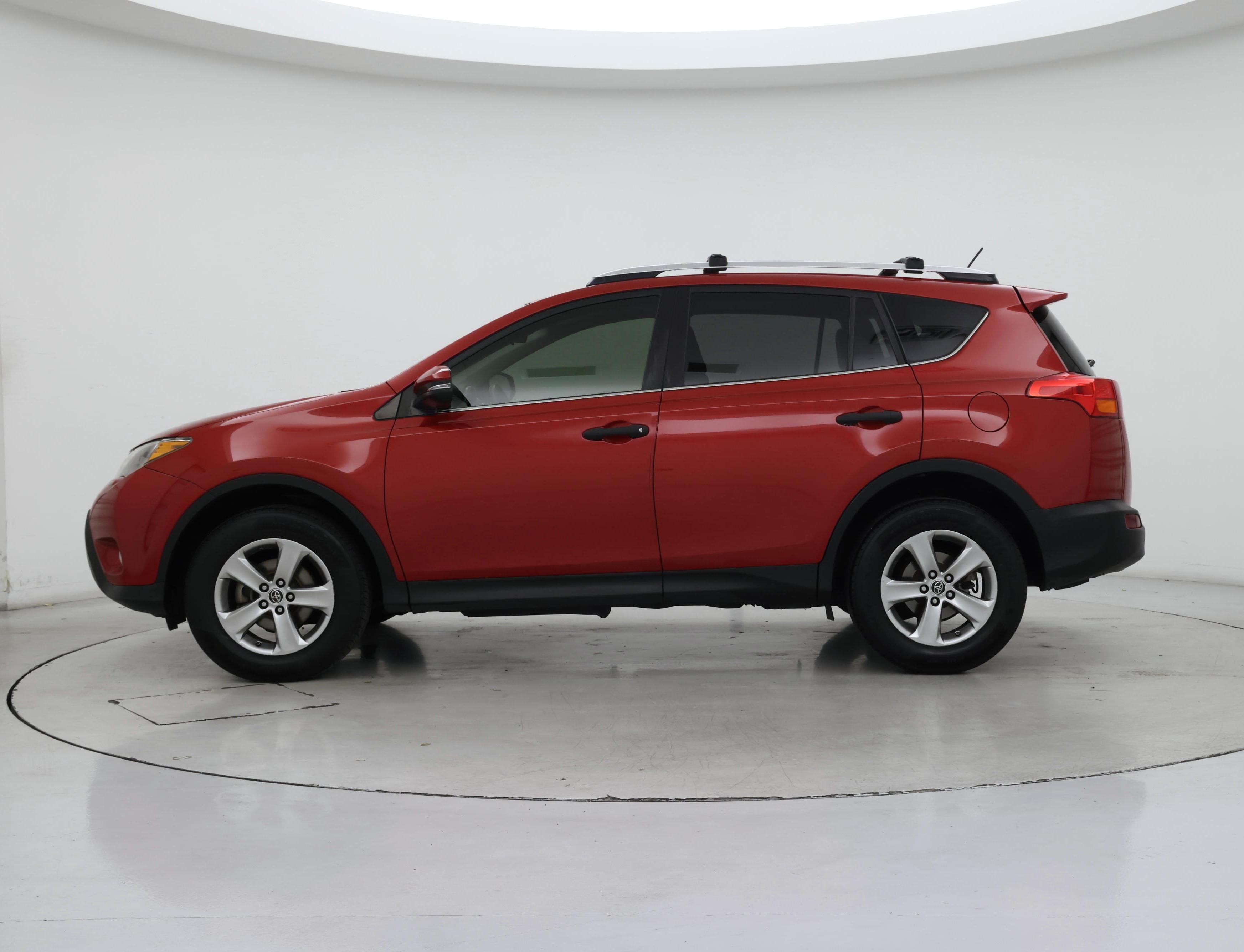 Thumbnail: 2015 Toyota RAV4 - 3