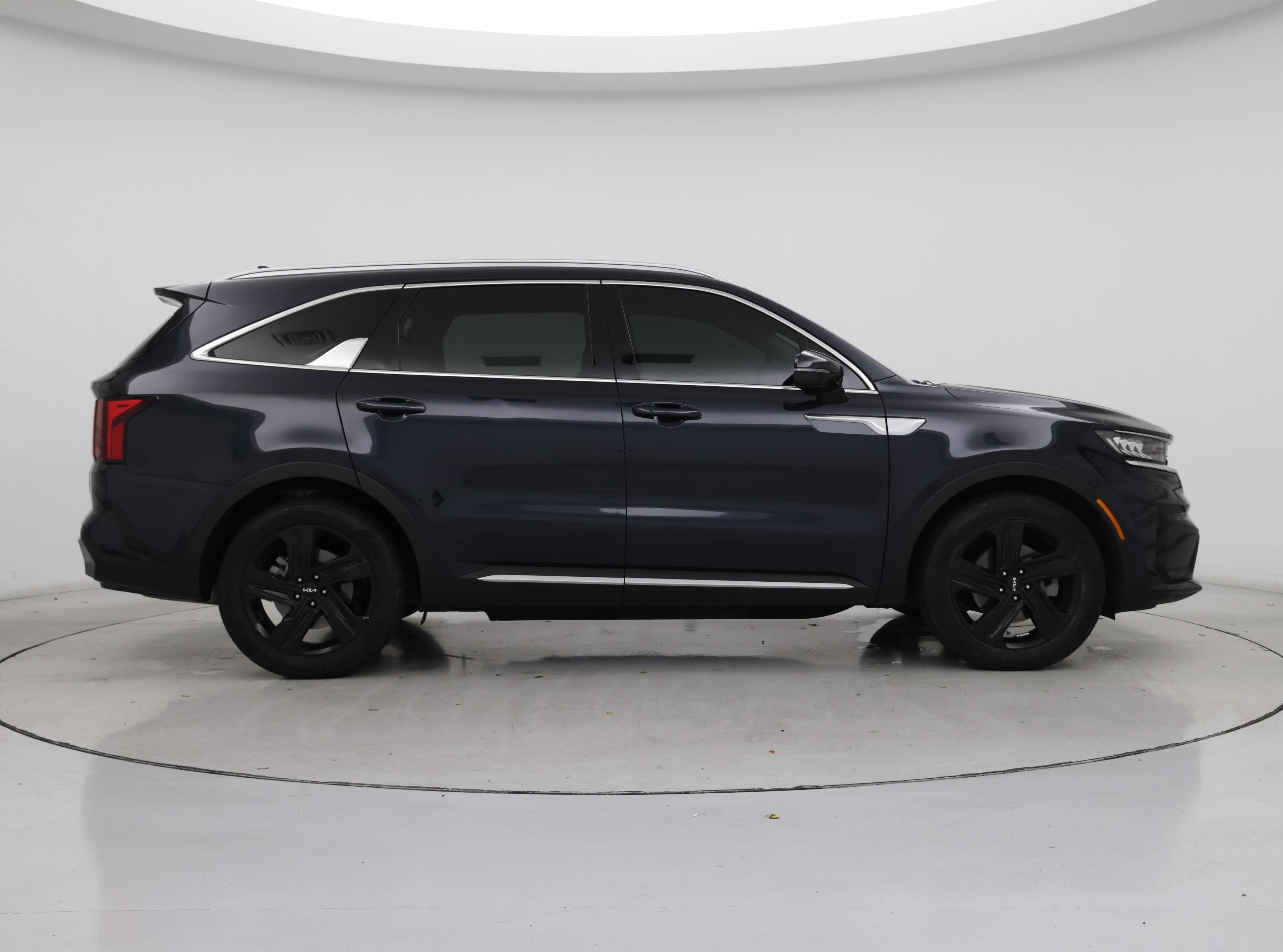Thumbnail: 2023 Kia Sorento - 7