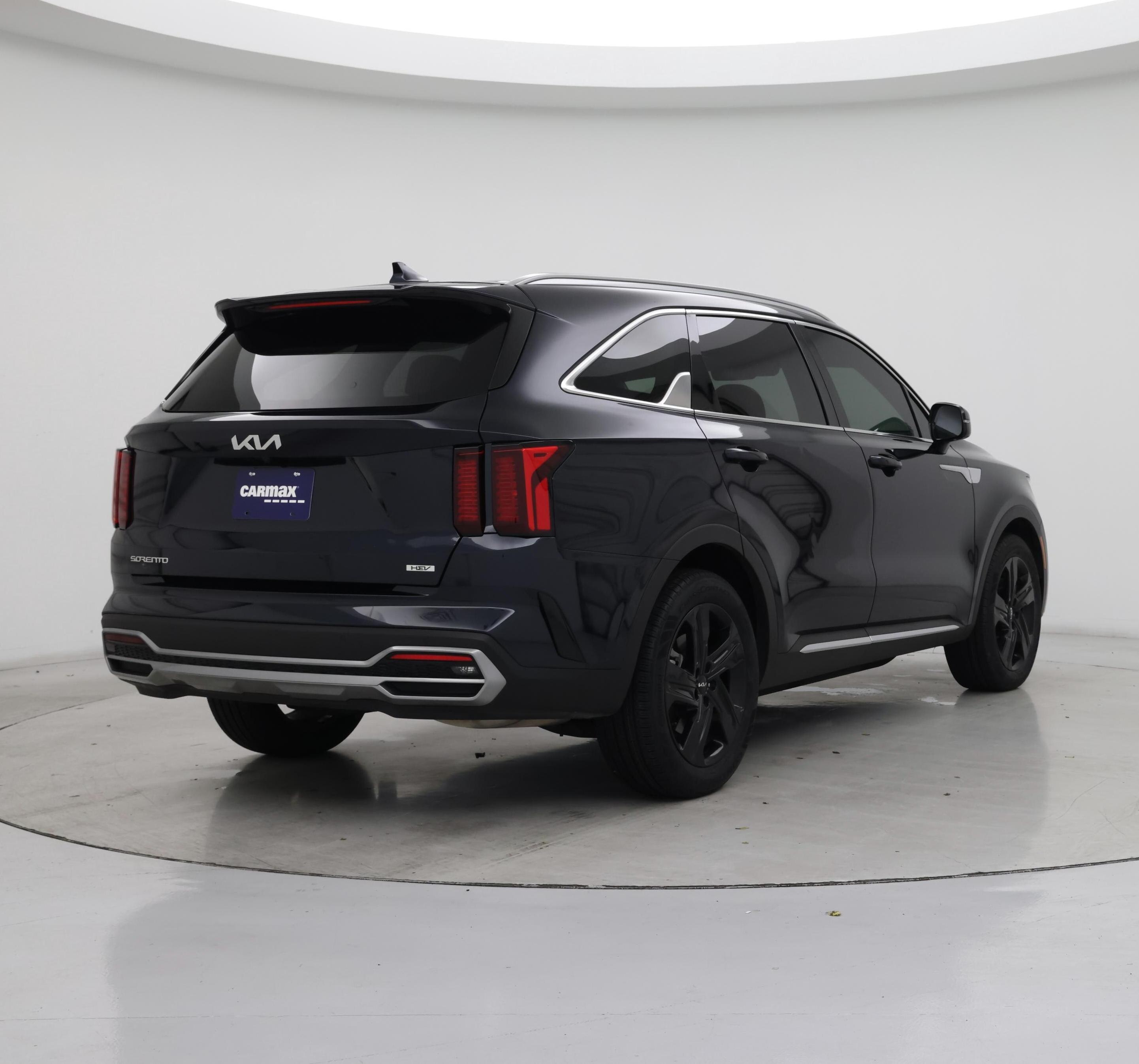 Thumbnail: 2023 Kia Sorento - 8