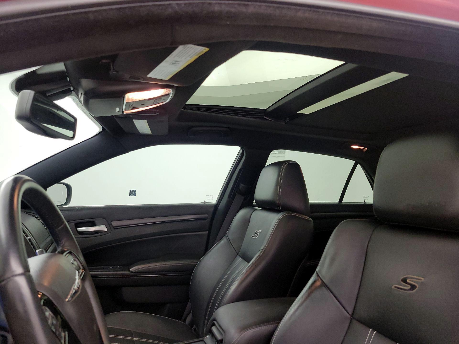 Thumbnail: 2014 Chrysler 300 - 20