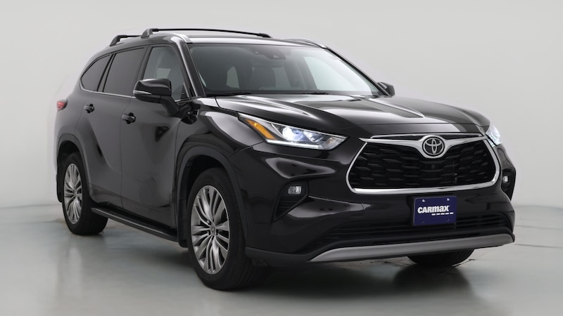 2022 Toyota Highlander Platinum Hero Image