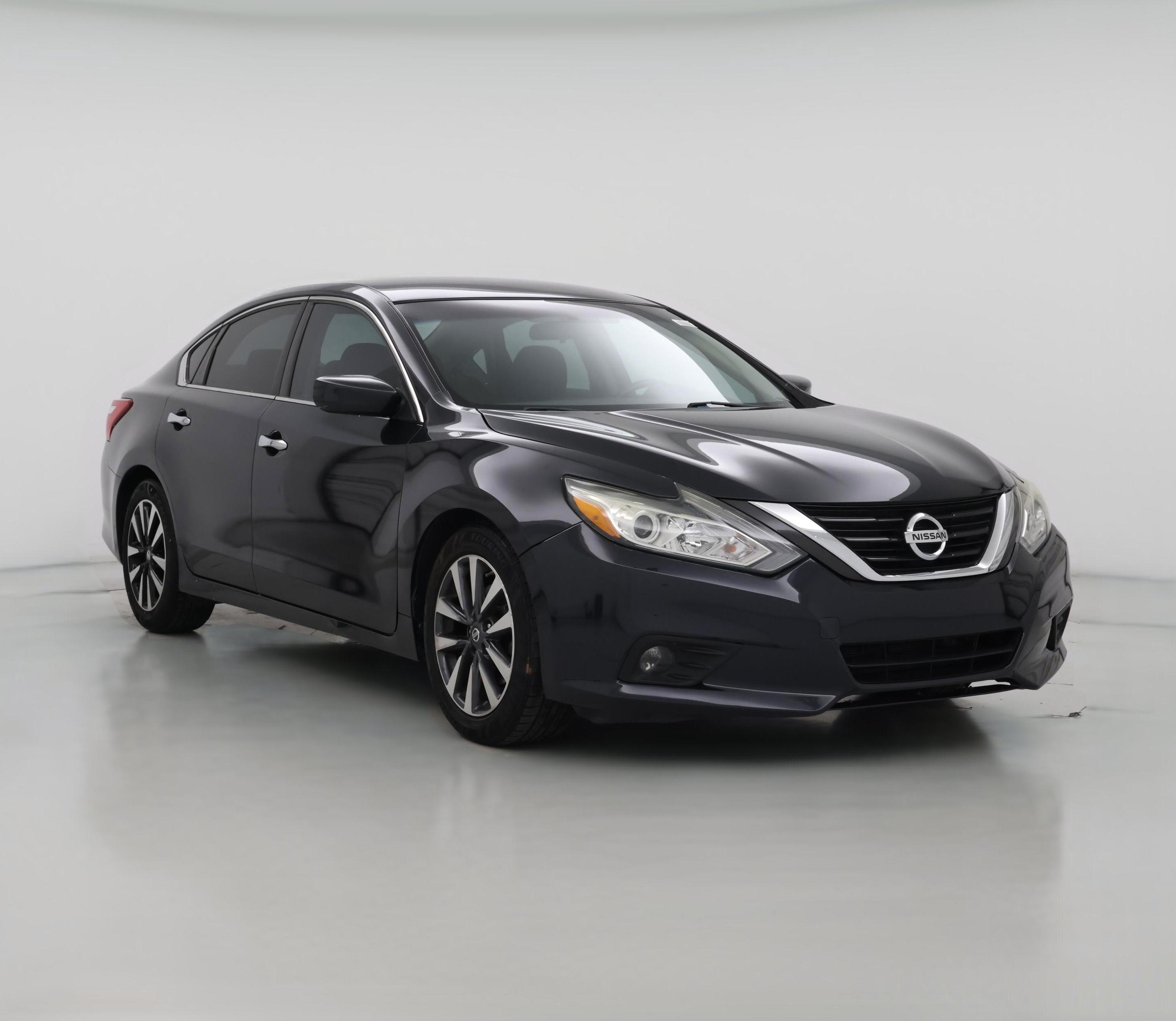 Thumbnail: 2017 Nissan Altima - 1