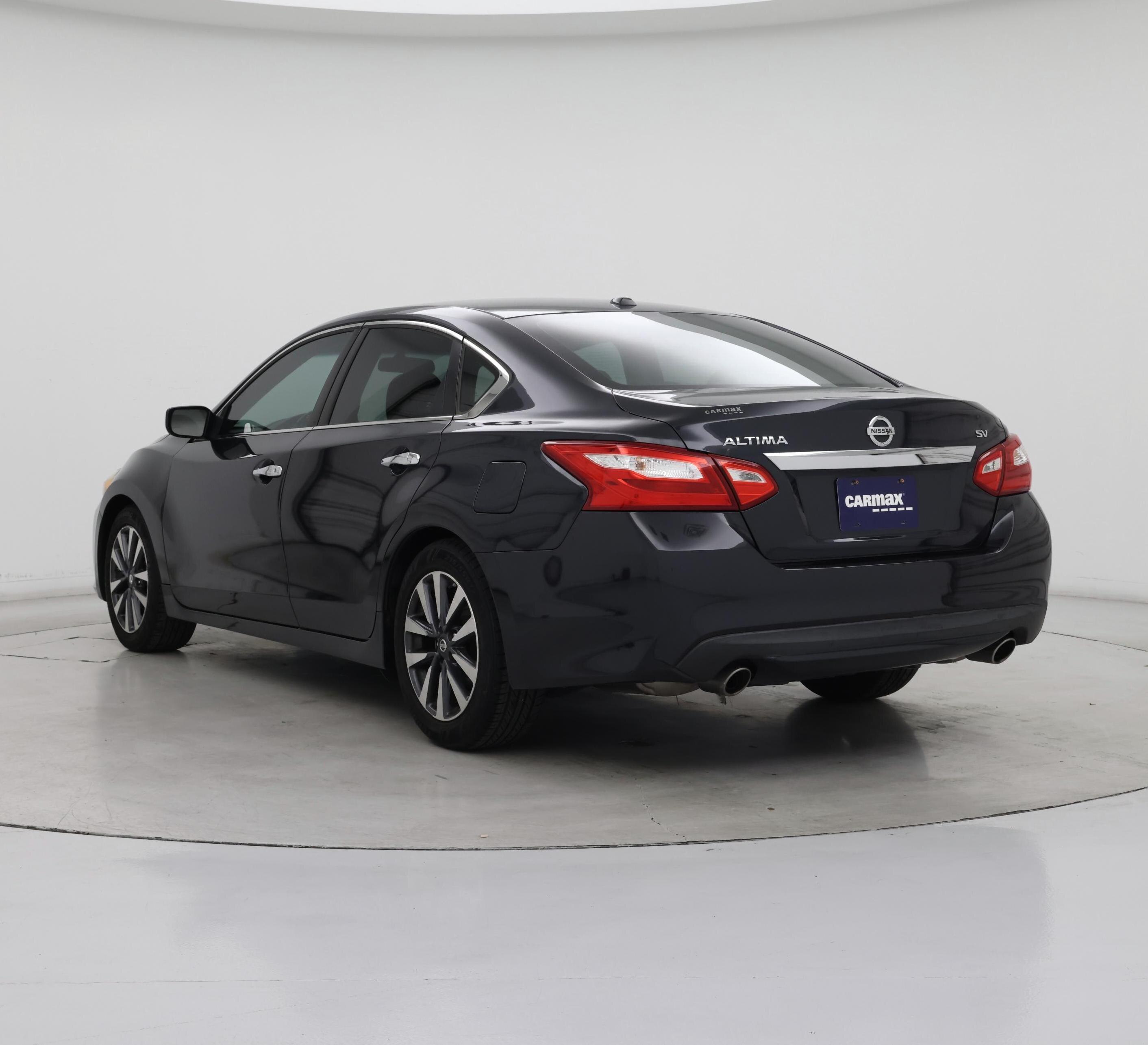 Thumbnail: 2017 Nissan Altima - 2