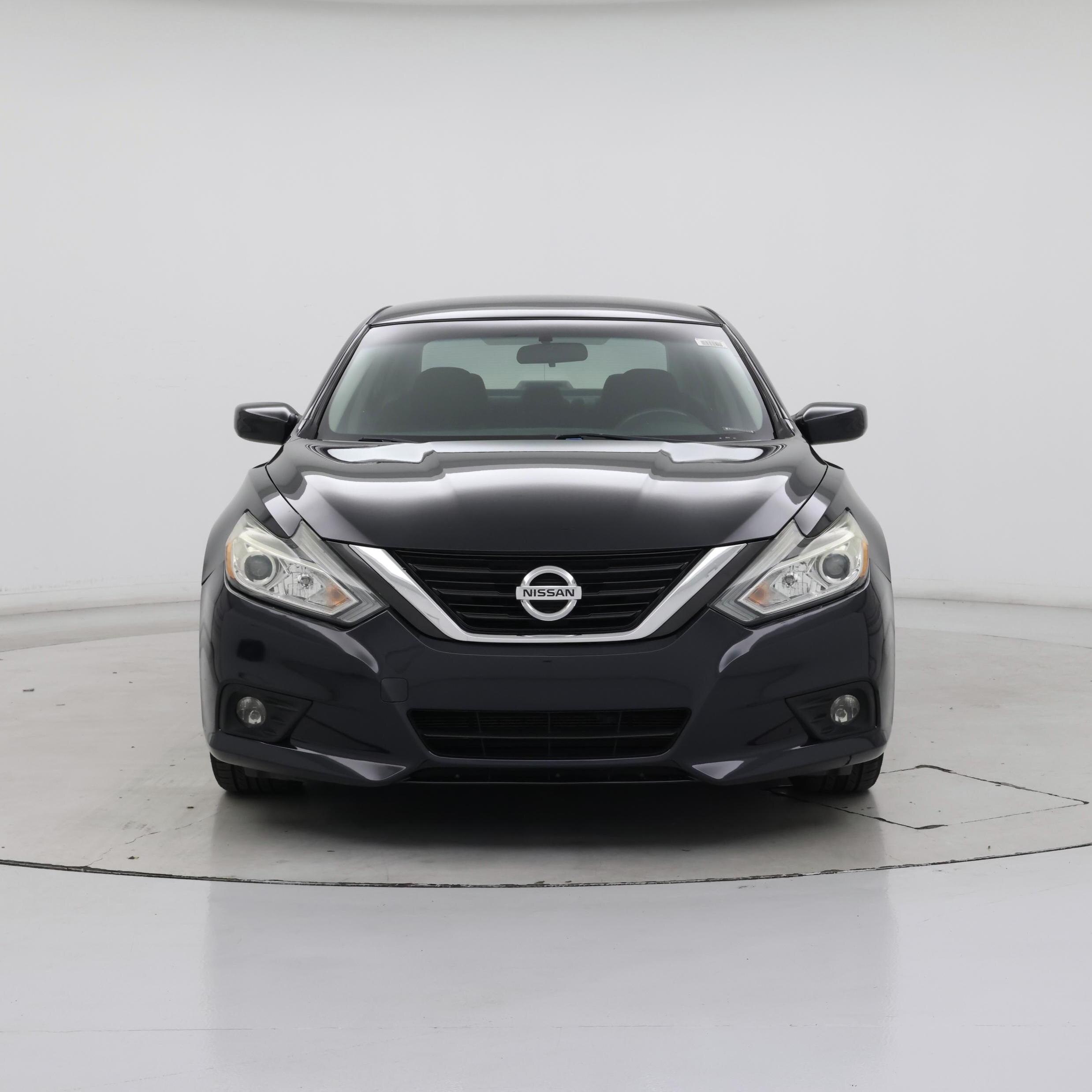 Thumbnail: 2017 Nissan Altima - 5