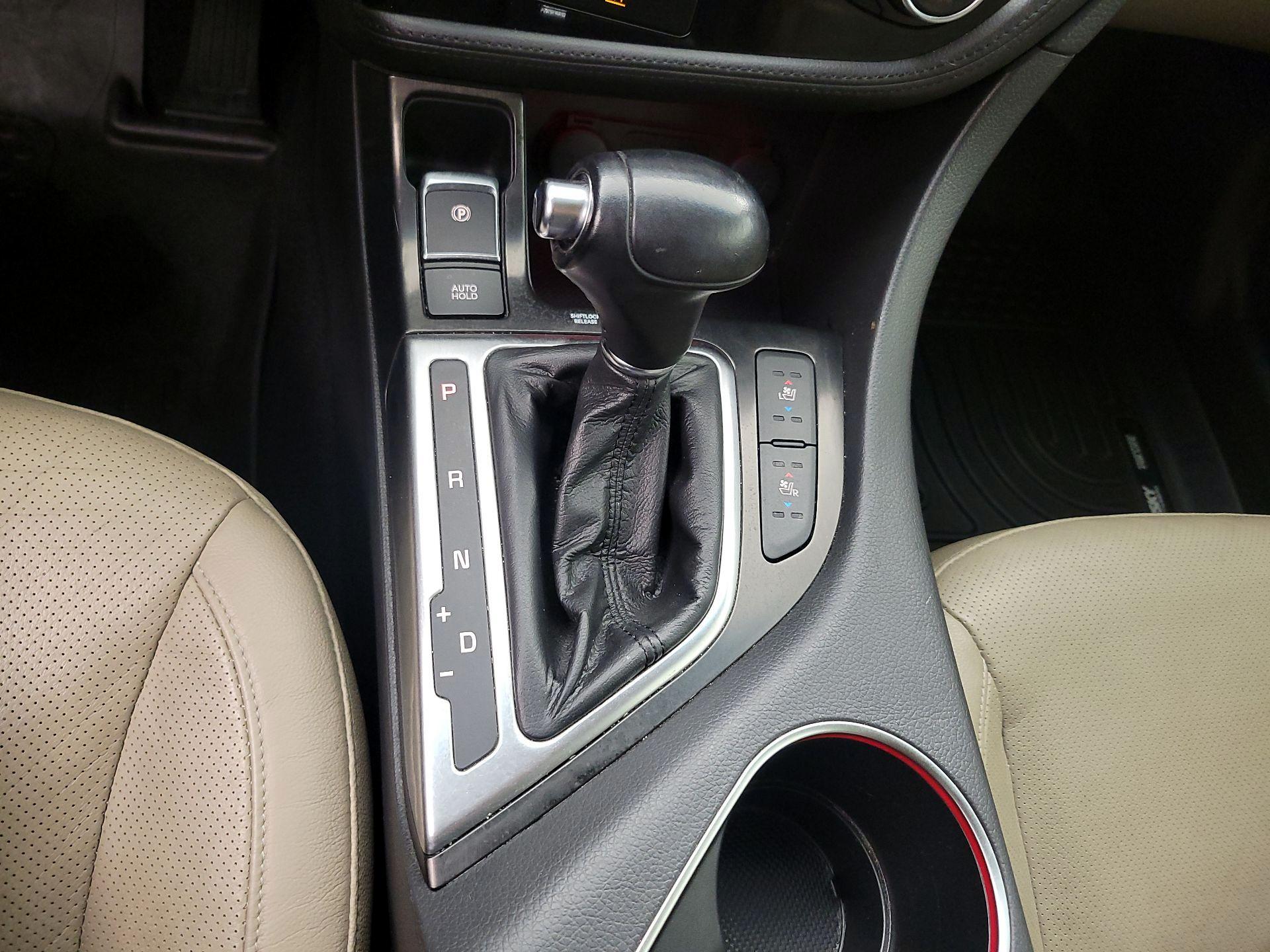 Thumbnail: 2014 Kia Optima - 17