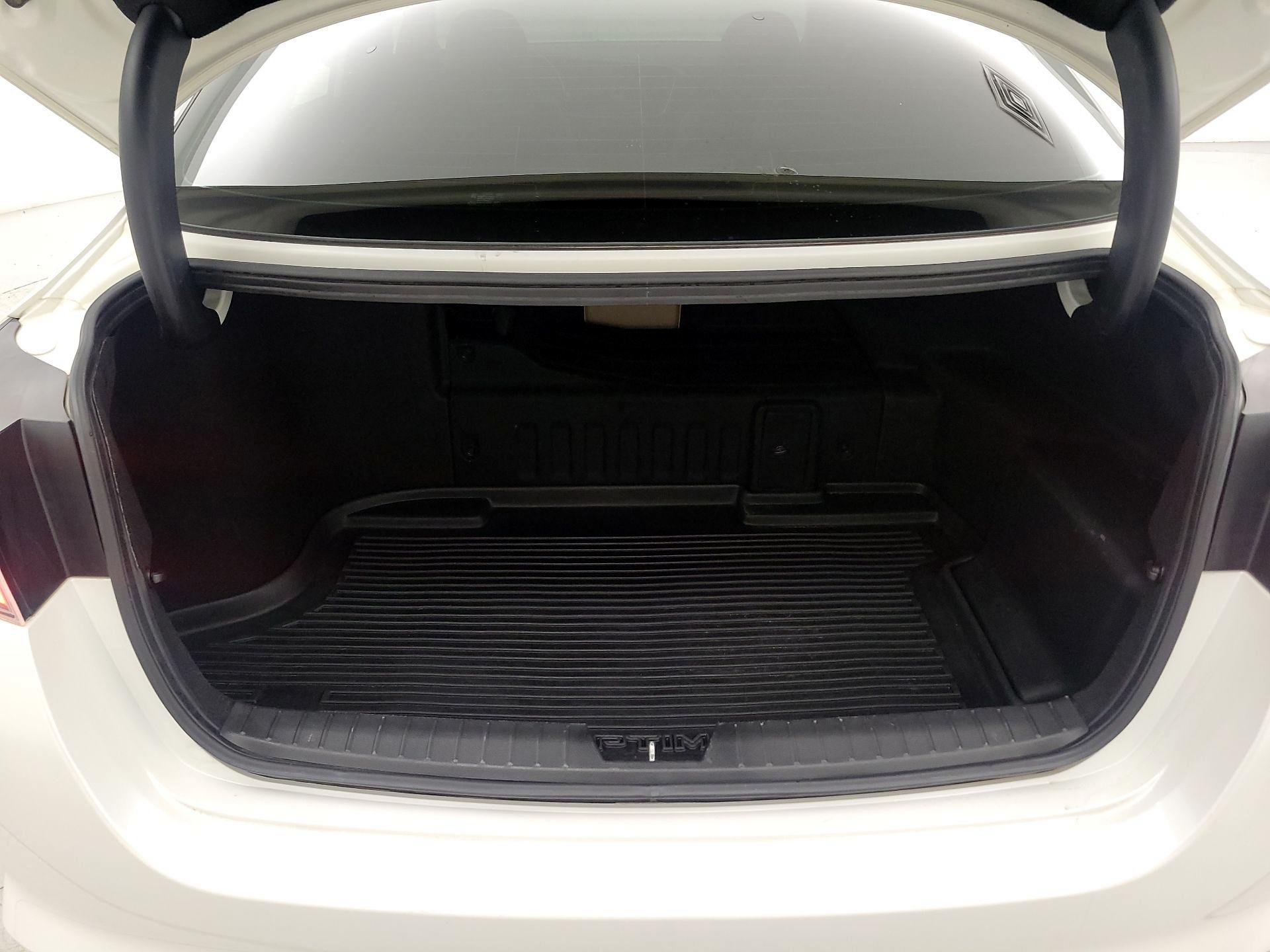 Thumbnail: 2014 Kia Optima - 20