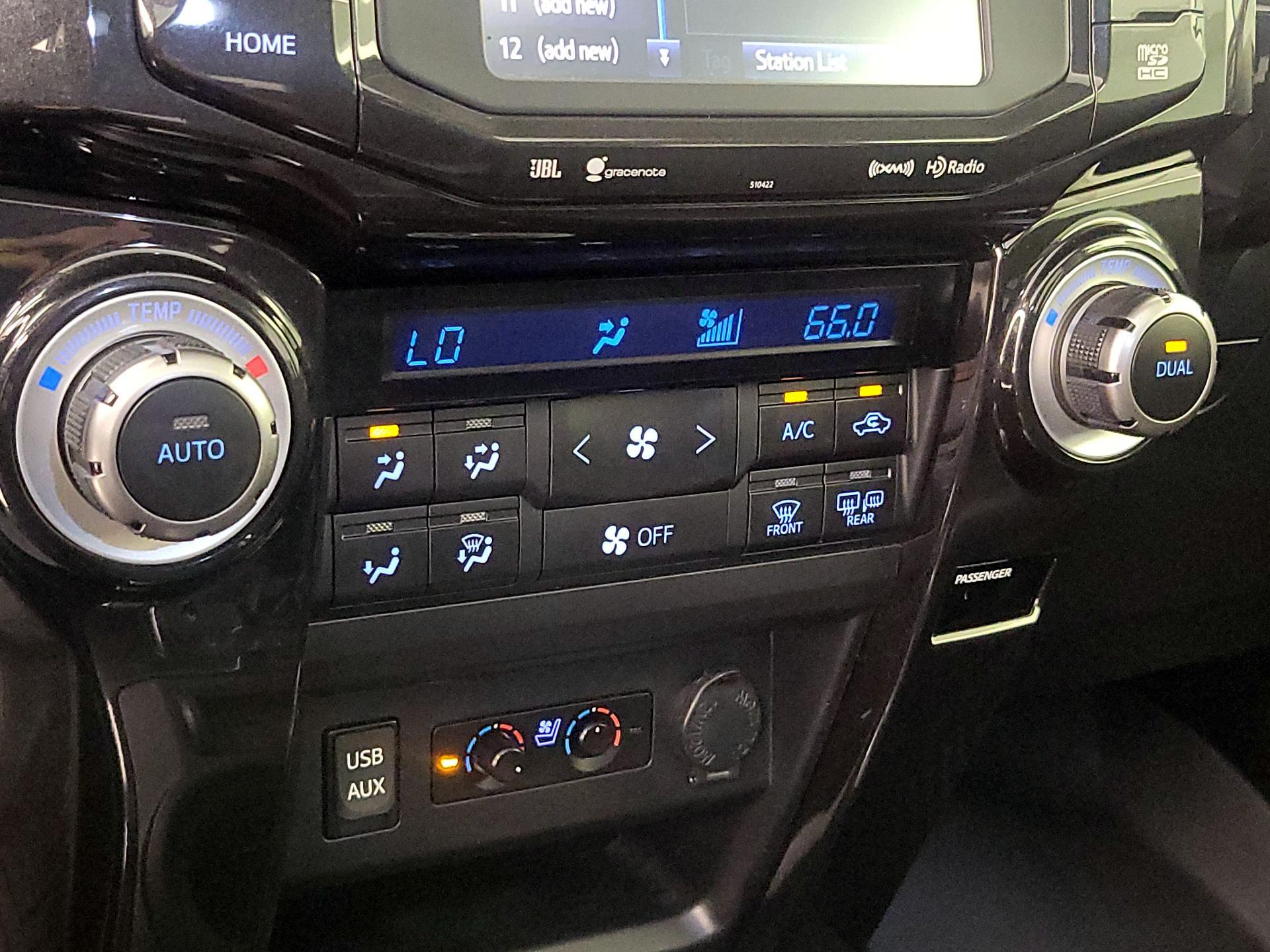 Thumbnail: 2019 Toyota 4Runner - 16