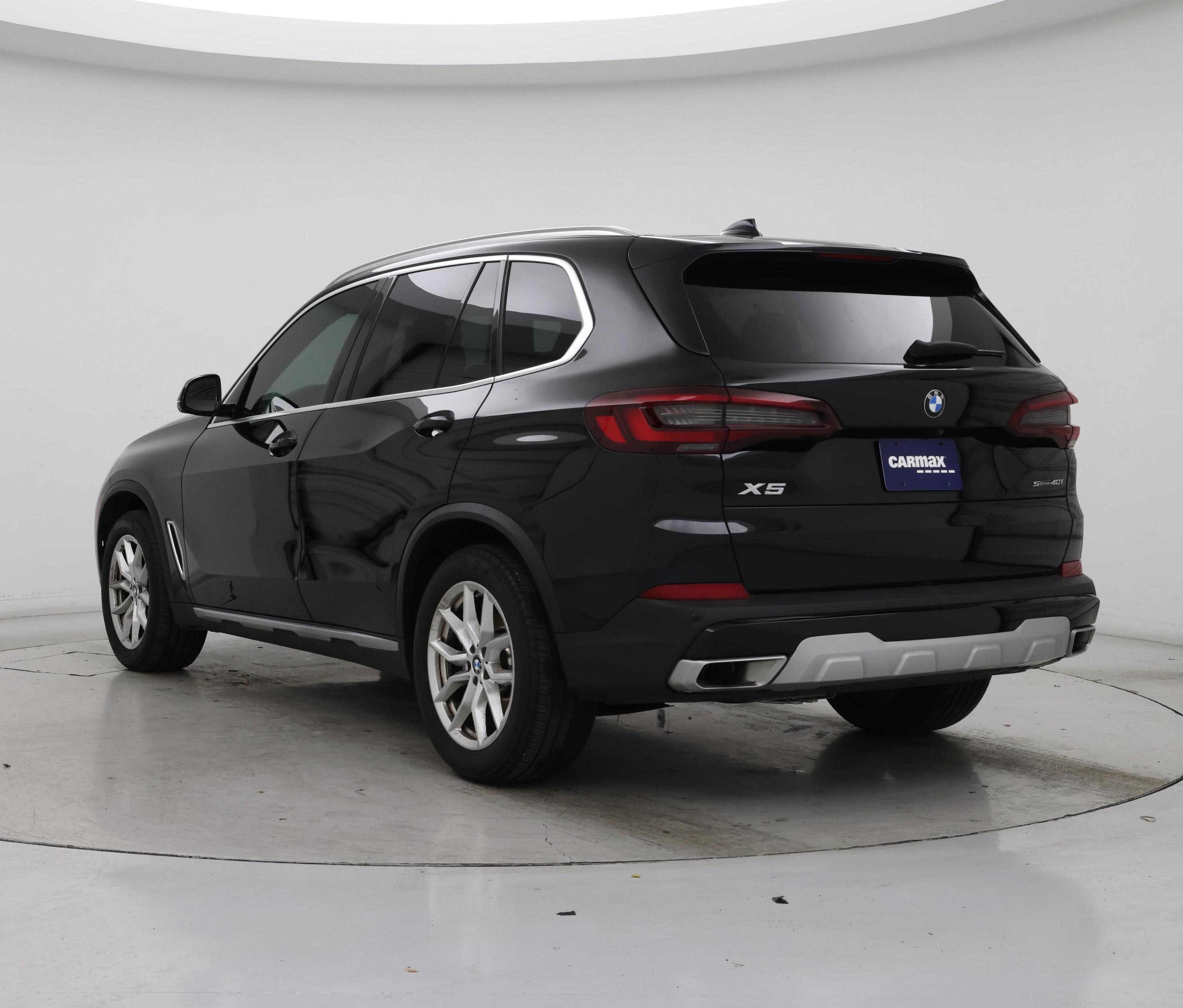 Thumbnail: 2023 BMW X5 - 2