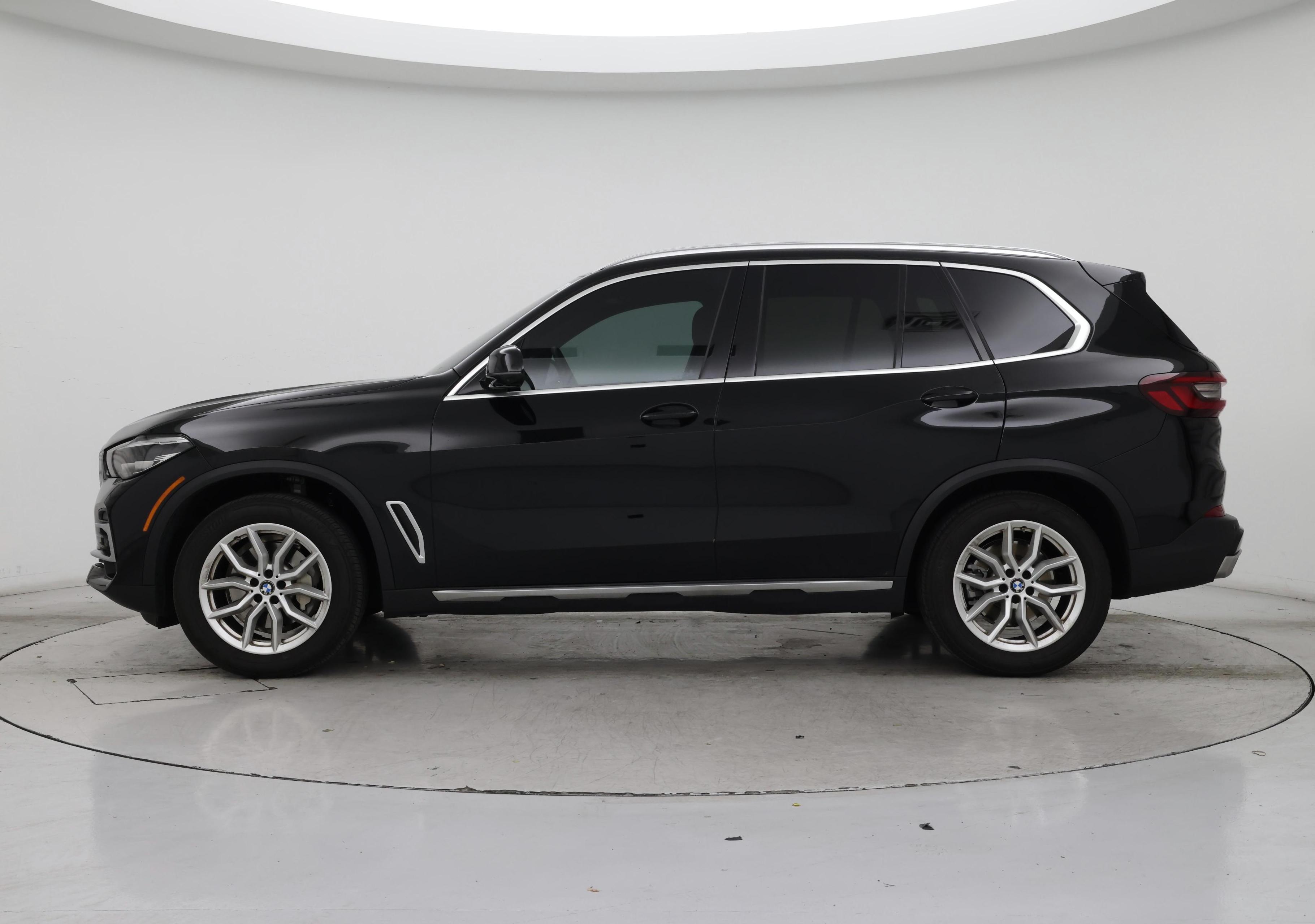 Thumbnail: 2023 BMW X5 - 3