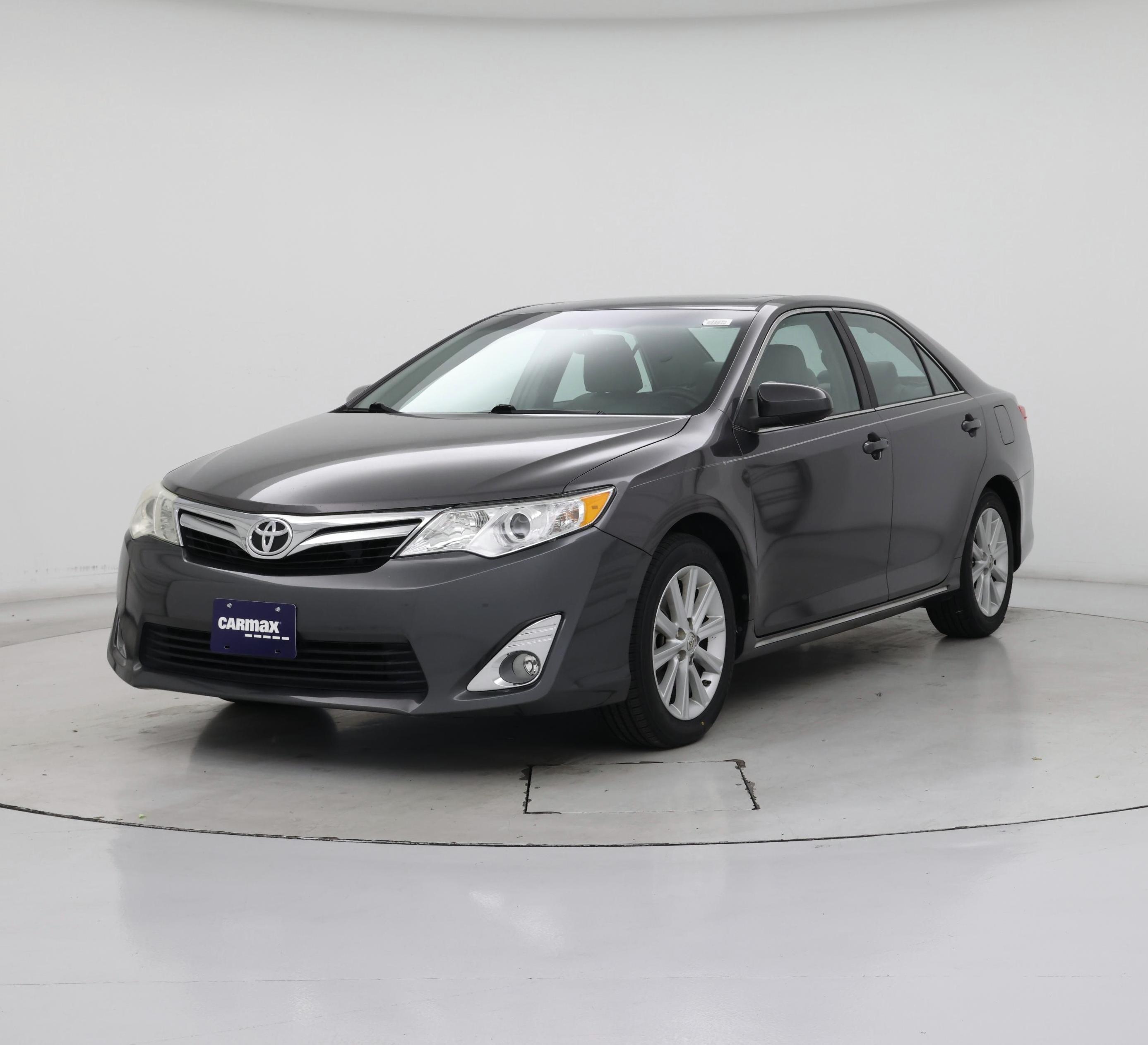 Thumbnail: 2014 Toyota Camry - 4