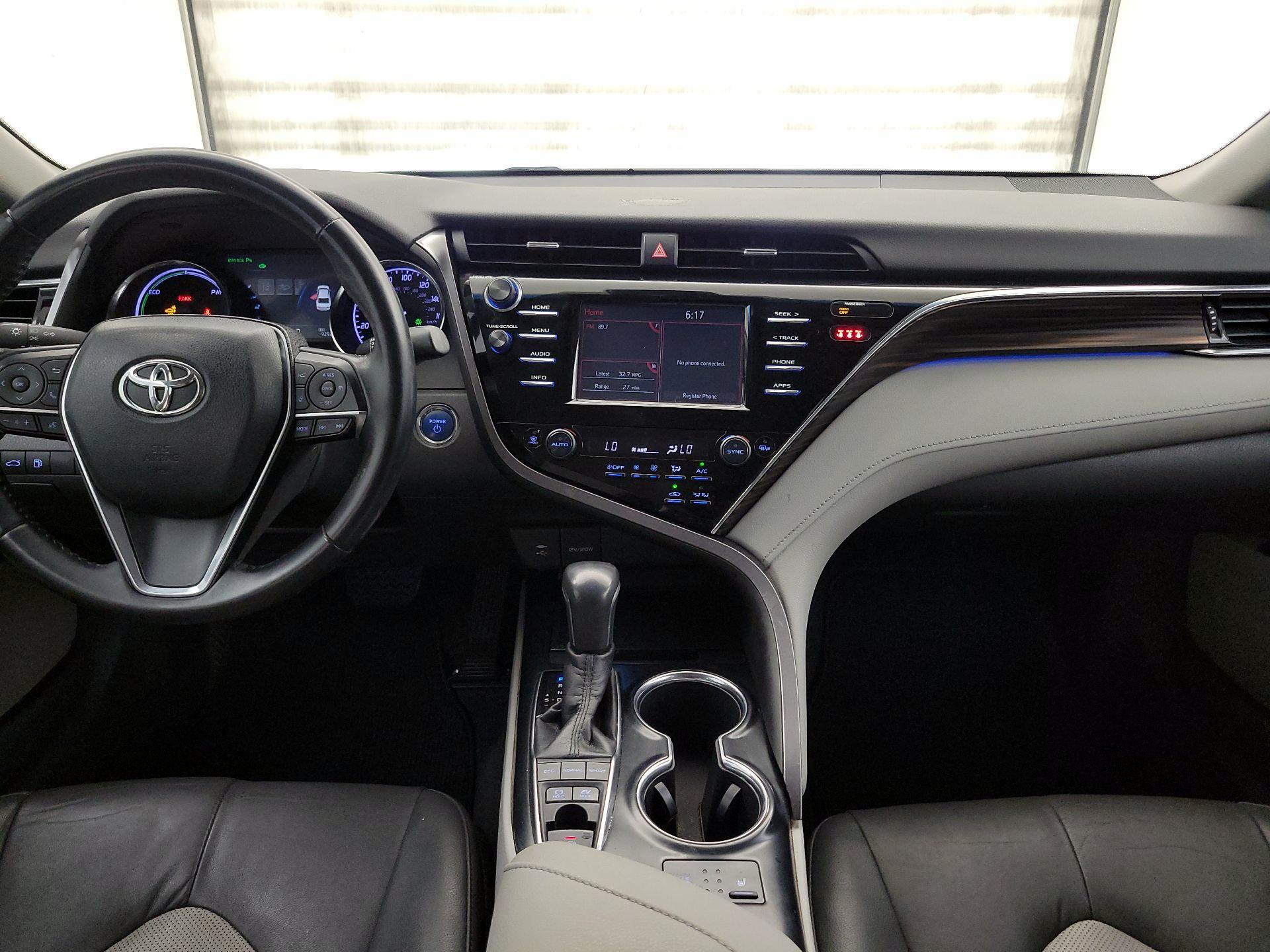 Thumbnail: 2018 Toyota Camry - 9