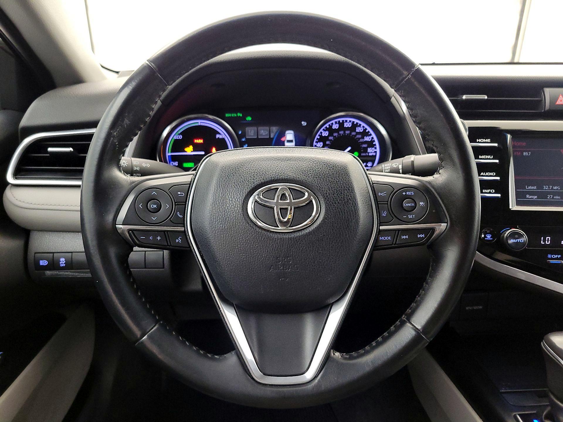 Thumbnail: 2018 Toyota Camry - 10