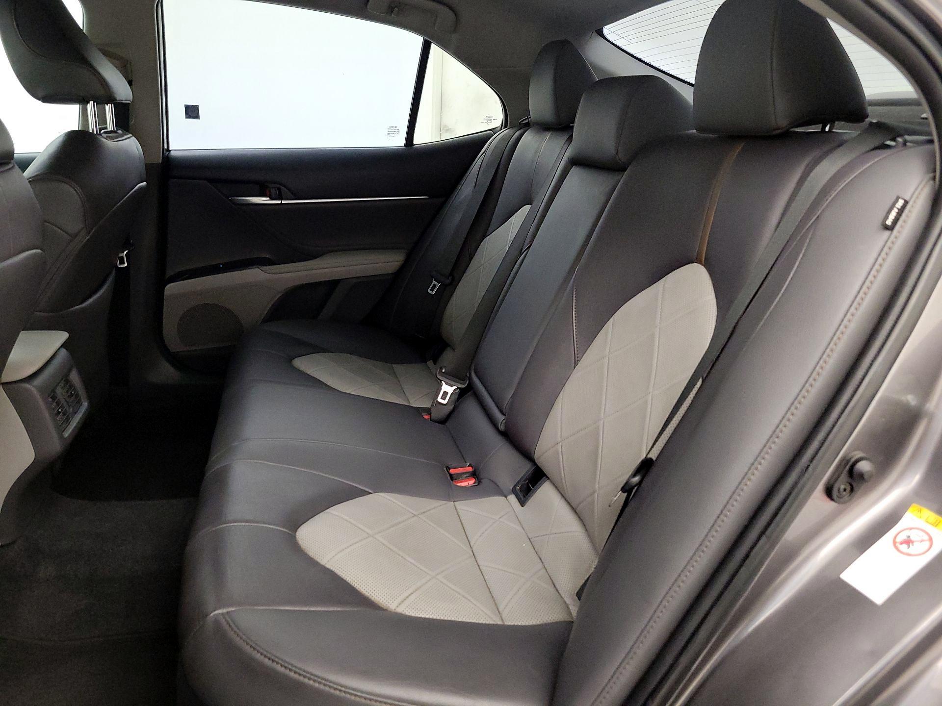 Thumbnail: 2018 Toyota Camry - 19