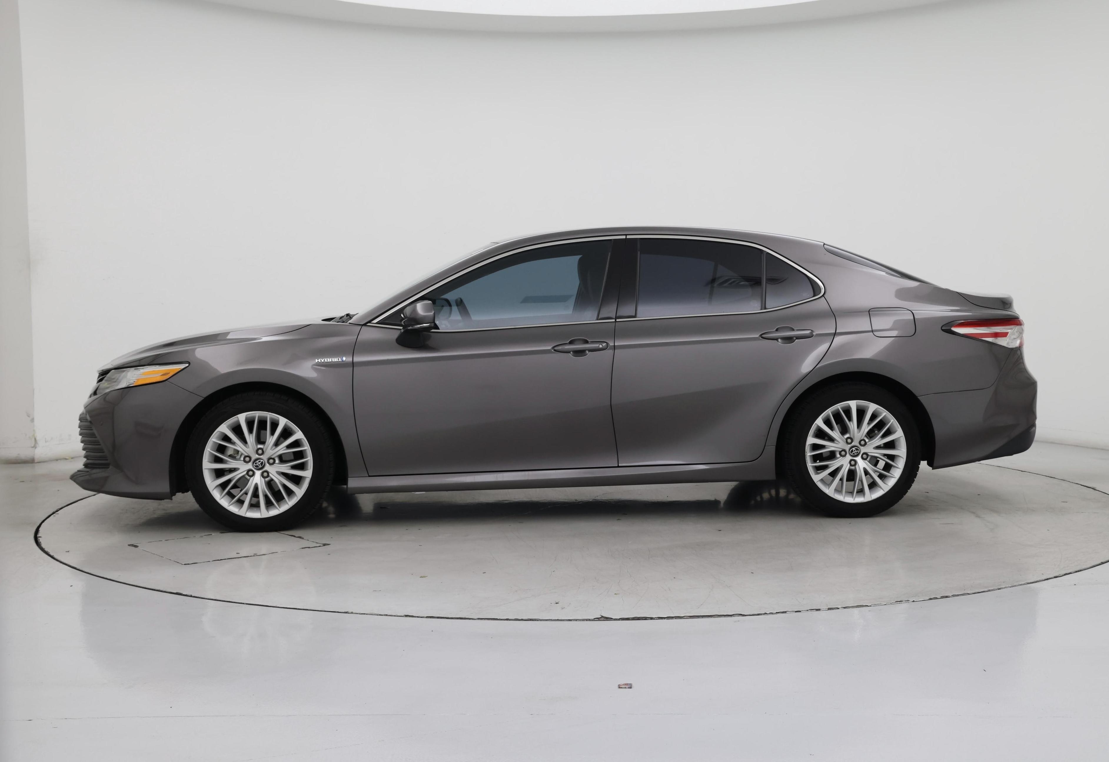 Thumbnail: 2018 Toyota Camry - 3