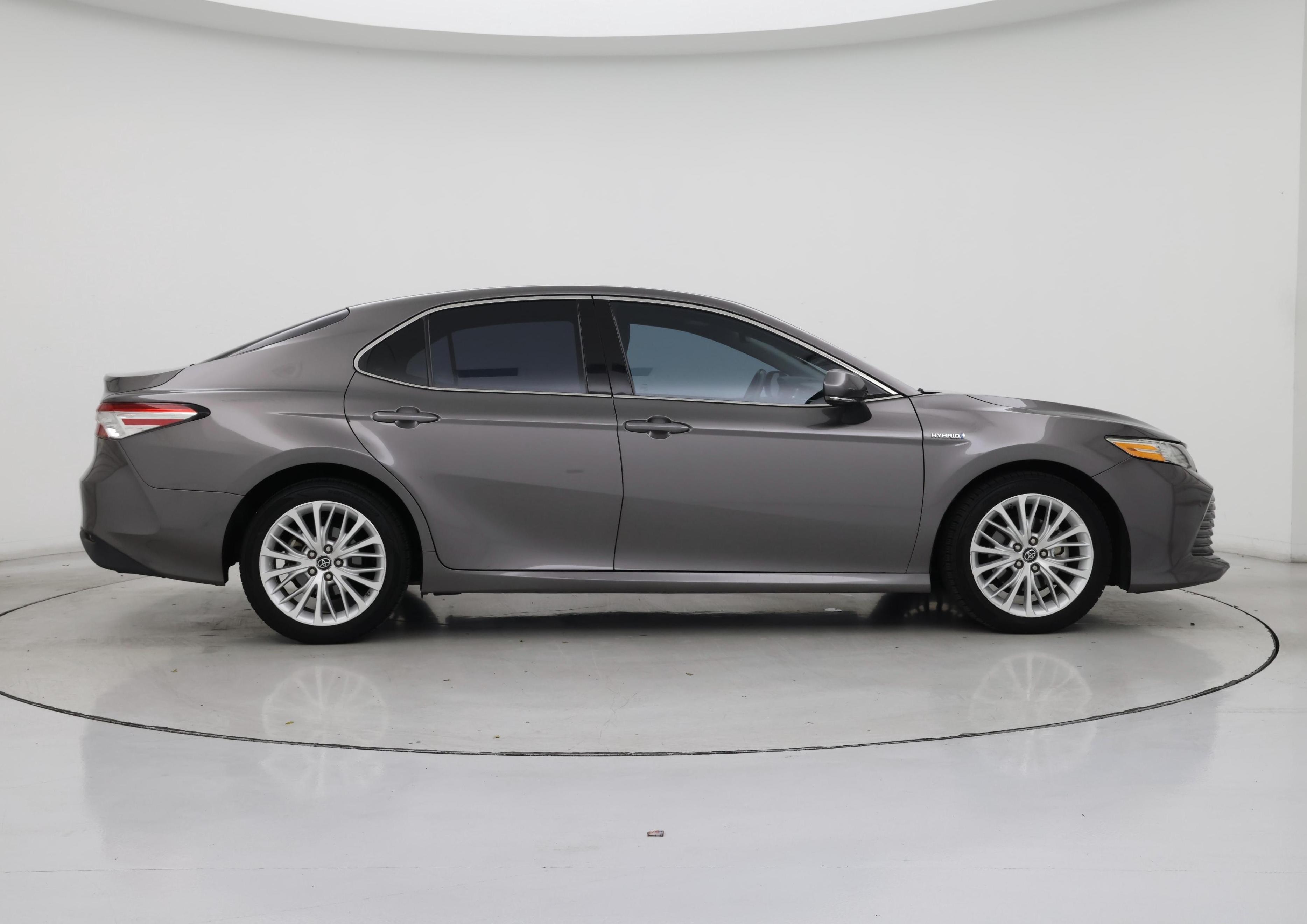 Thumbnail: 2018 Toyota Camry - 7