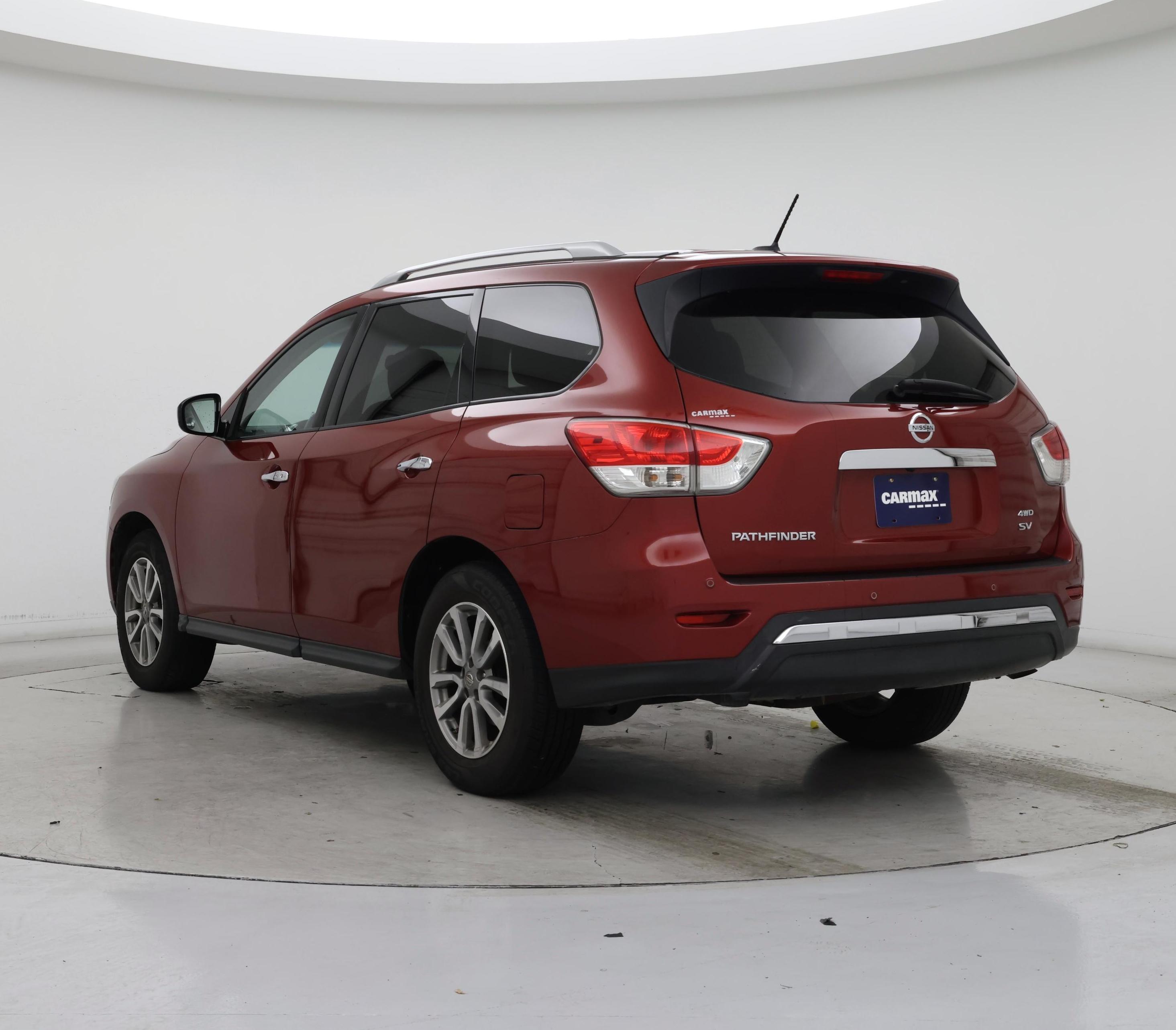 Thumbnail: 2015 Nissan Pathfinder - 2