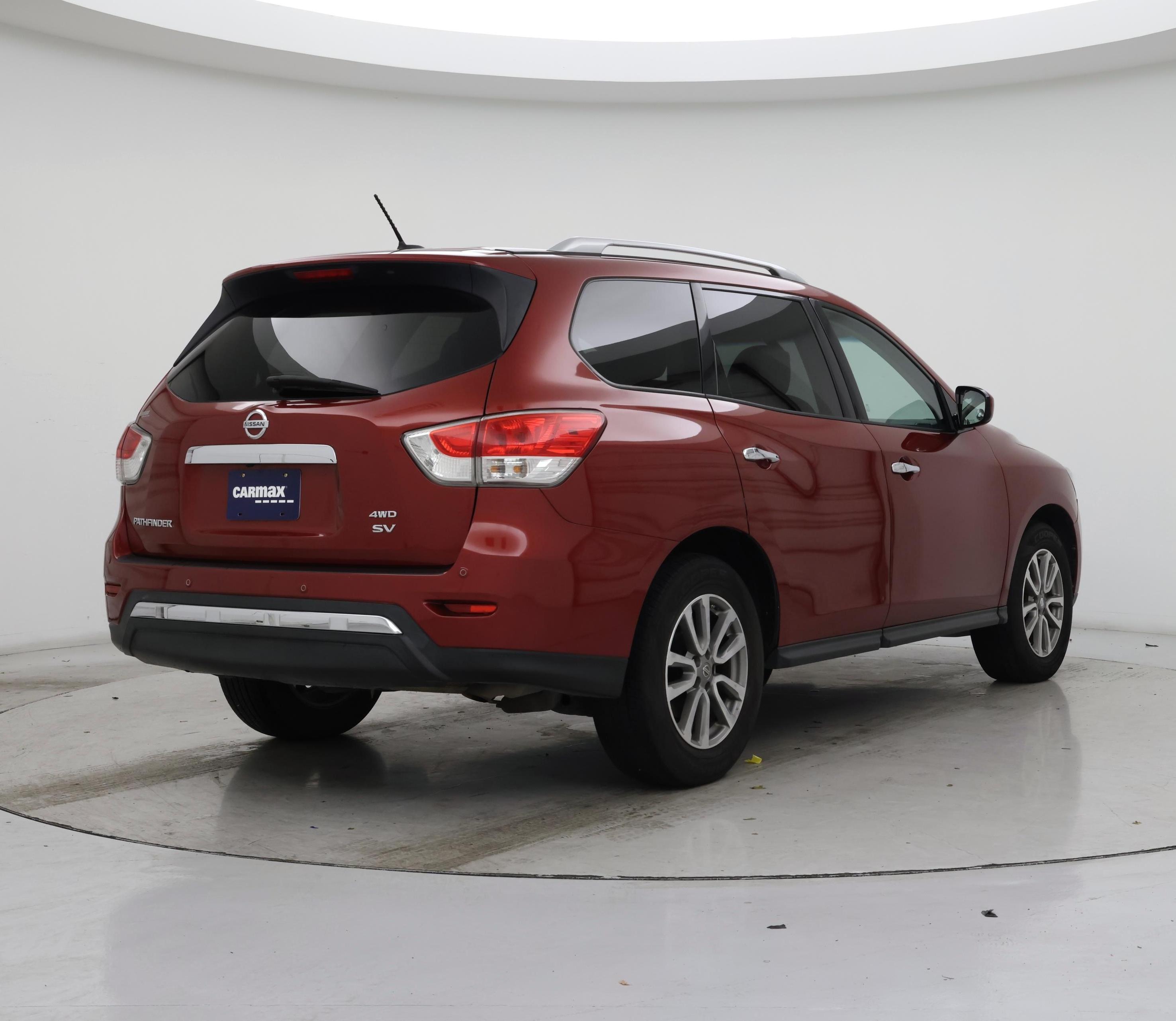Thumbnail: 2015 Nissan Pathfinder - 8