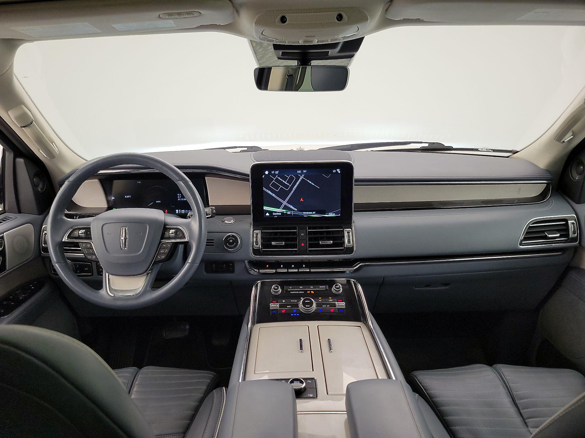 Thumbnail: 2019 Lincoln Navigator - 9