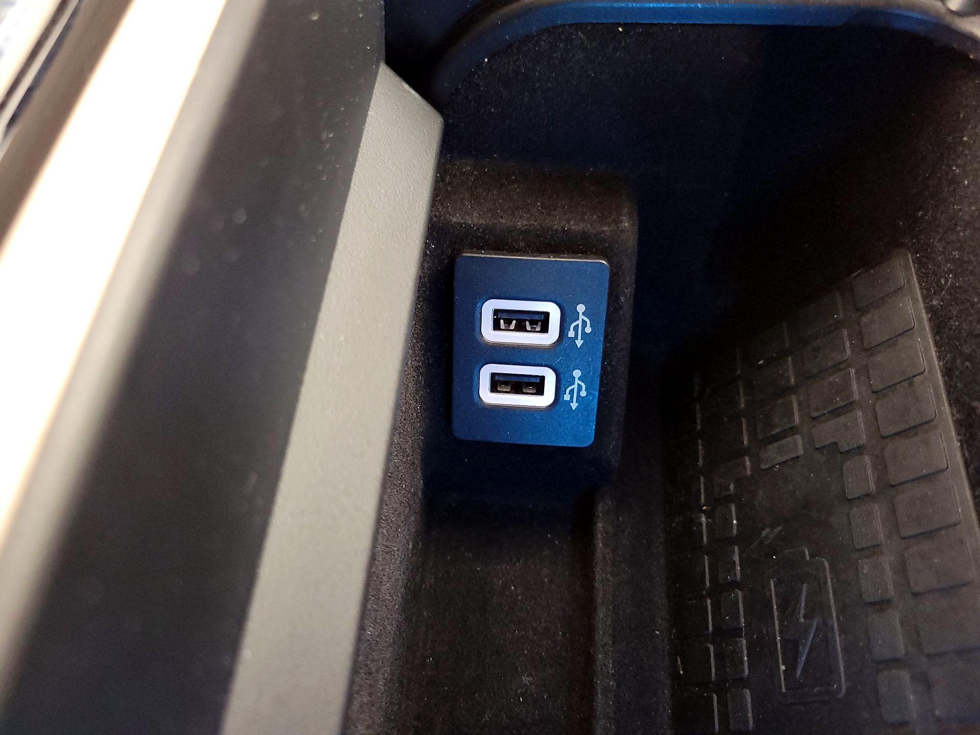 Thumbnail: 2019 Lincoln Navigator - 19