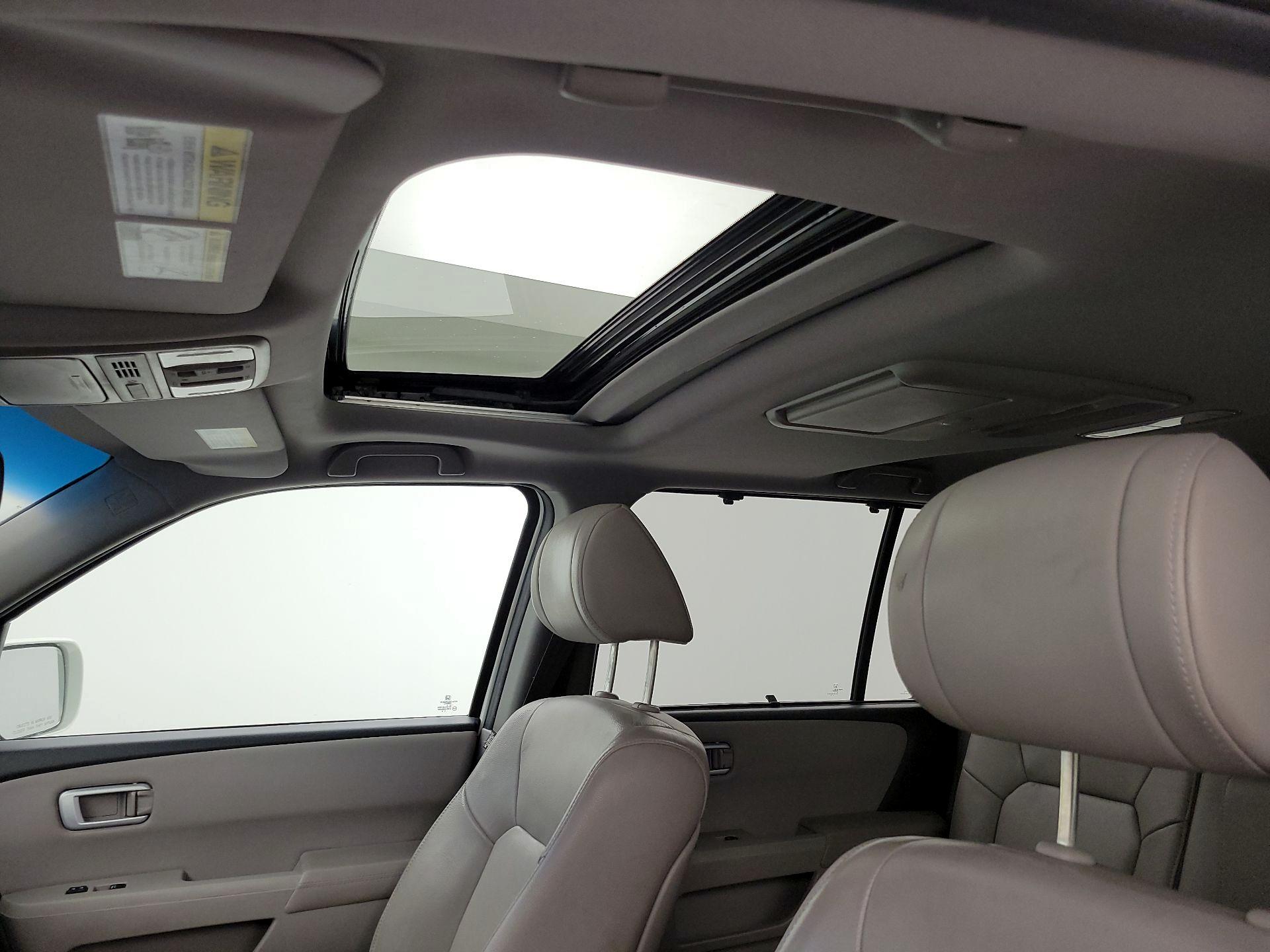Thumbnail: 2015 Honda Pilot - 19