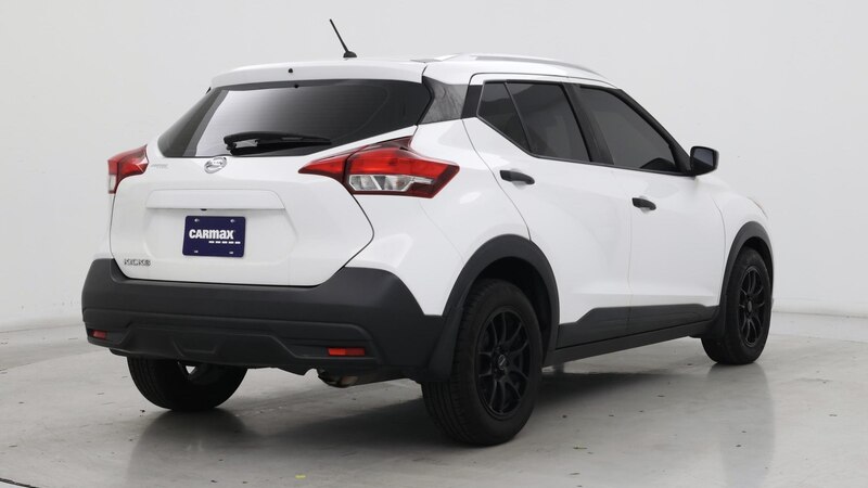 2018 Nissan Kicks S 8