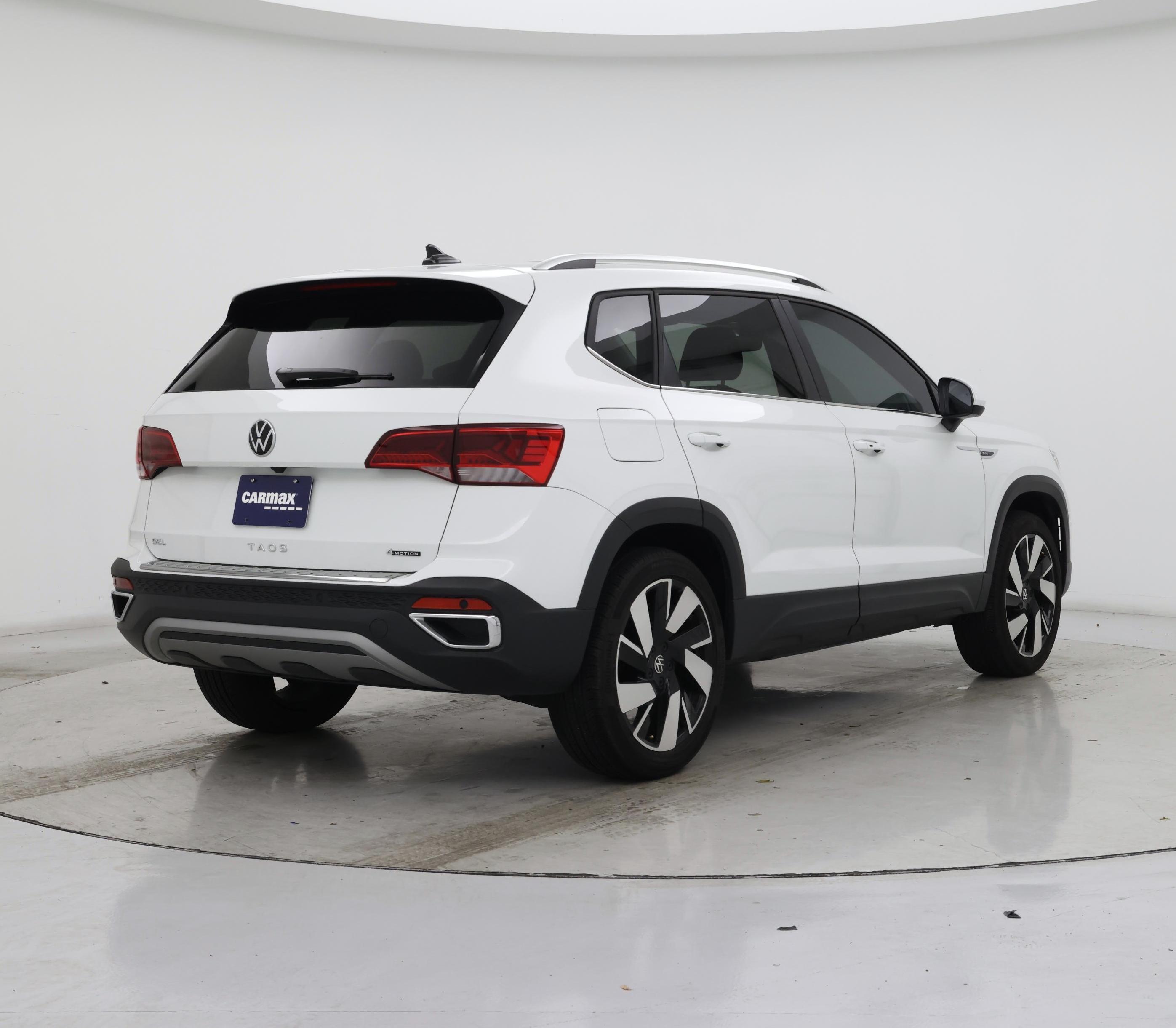Thumbnail: 2024 Volkswagen Taos - 8