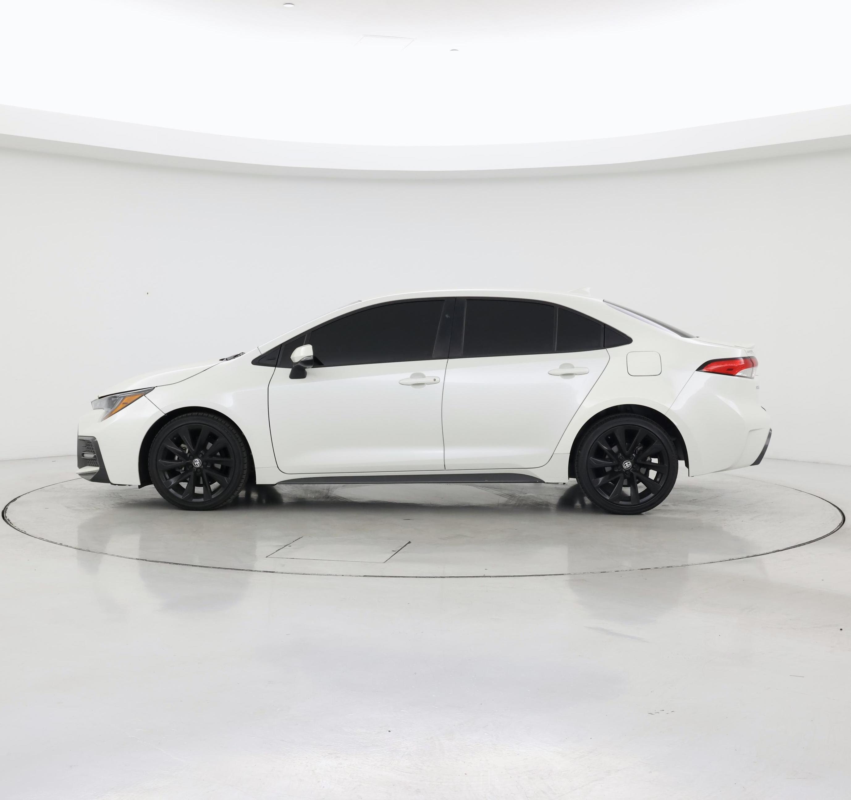 Thumbnail: 2021 Toyota Corolla - 3